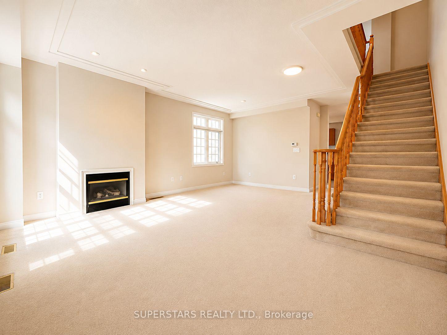 Photo 5 of Unit 18, 10 Post Oak Drive, Richmond Hill, Jefferson — HOMEH