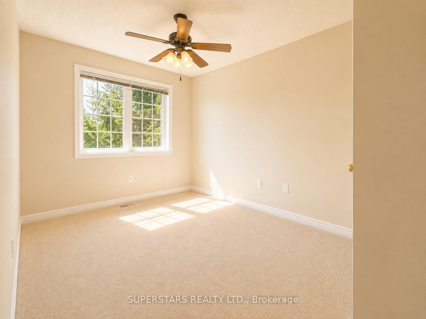 Photo 13 of Unit 18, 10 Post Oak Drive, Richmond Hill, Jefferson — HOMEH