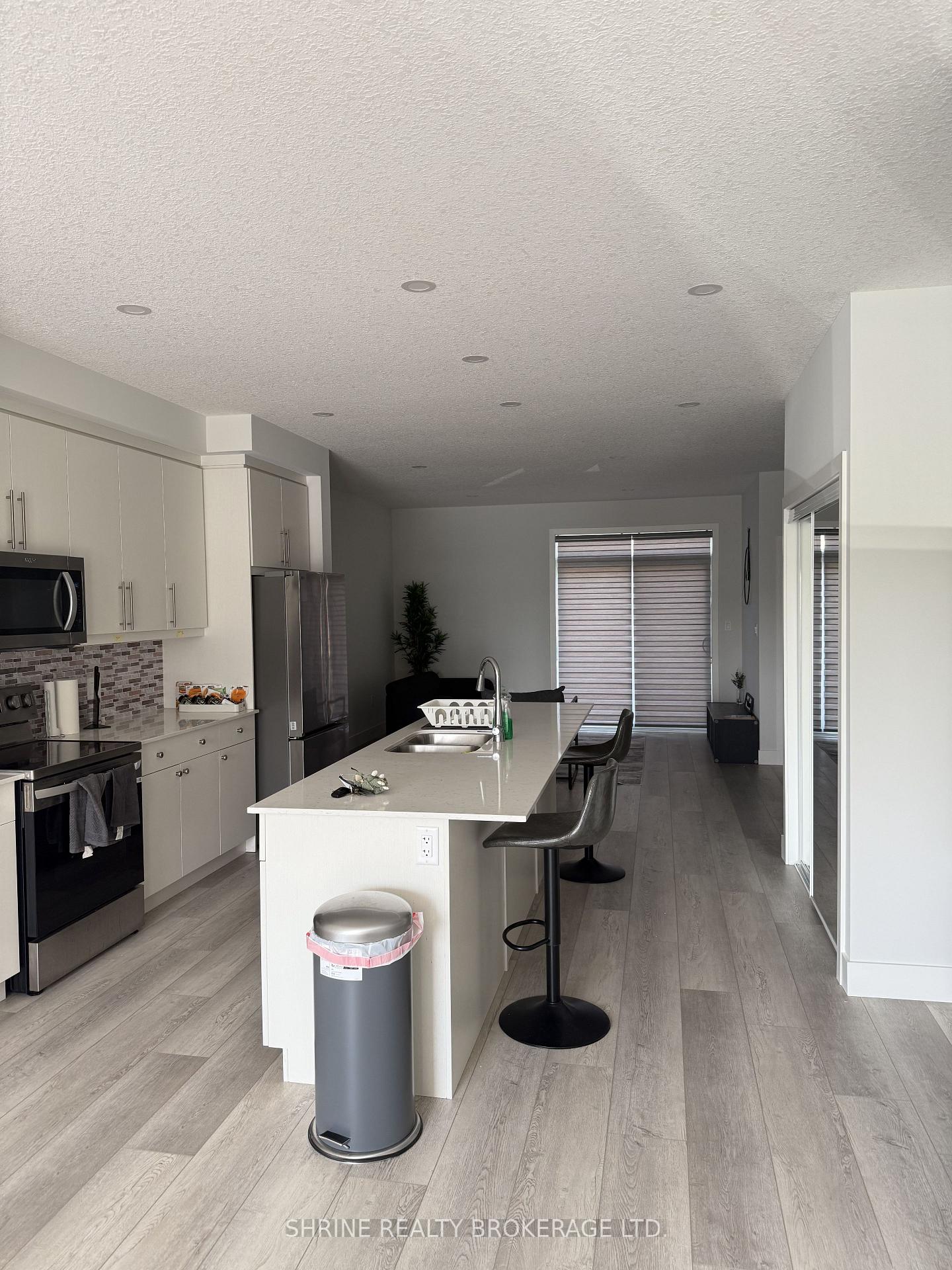 Photo 2 of Unit 34, 925 Deveron Crescent, London, South J — HOMEH