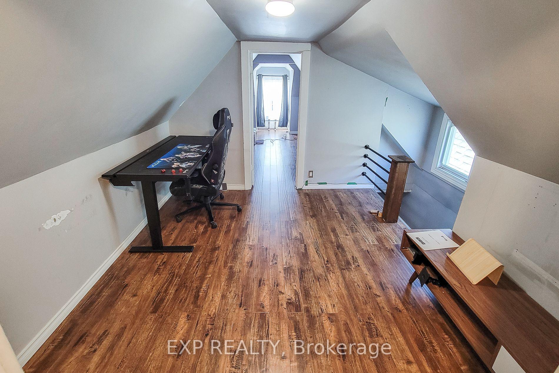 Photo 14 of 82 Gibson Avenue, Hamilton, Gibson — HOMEH