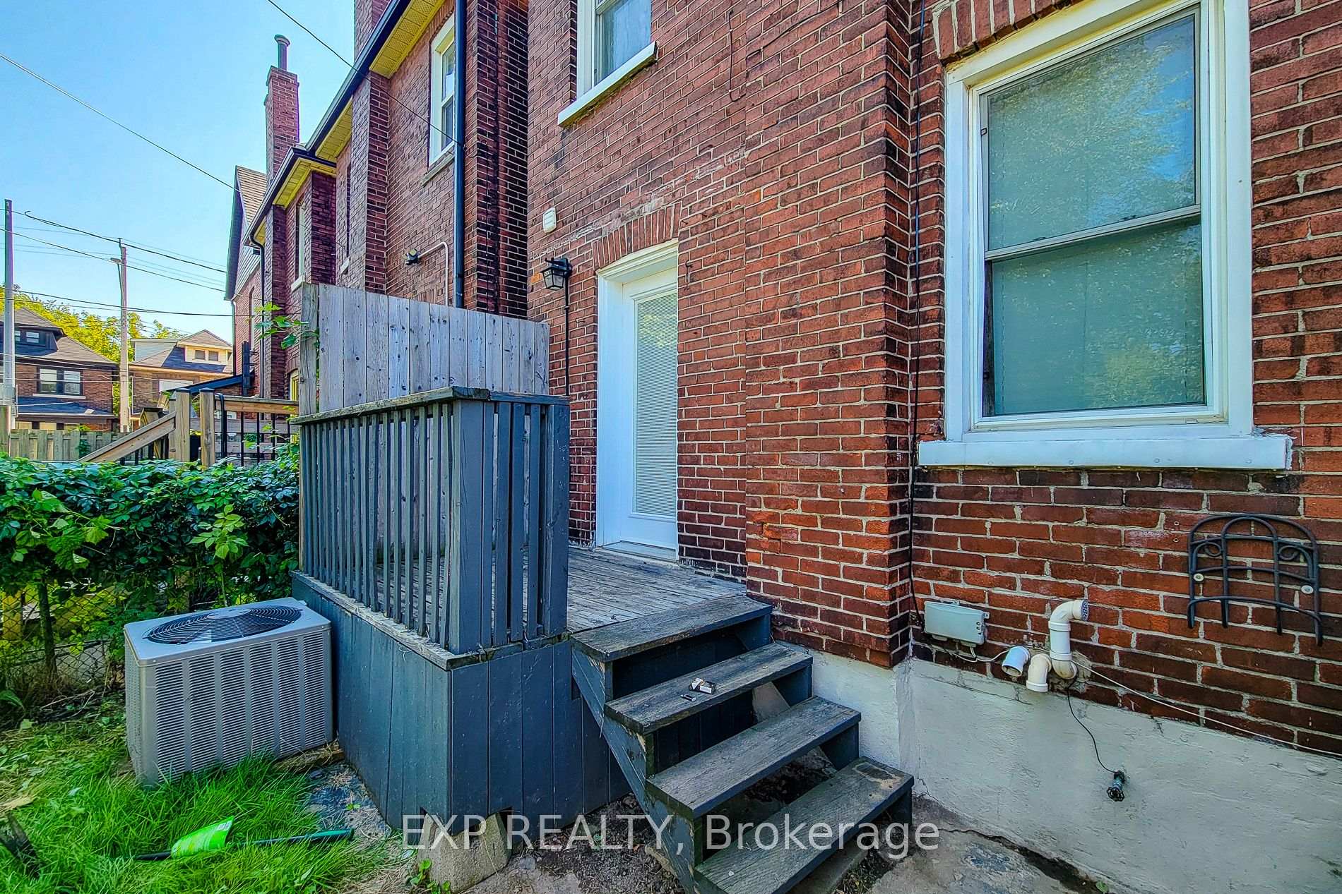 Photo 17 of 82 Gibson Avenue, Hamilton, Gibson — HOMEH