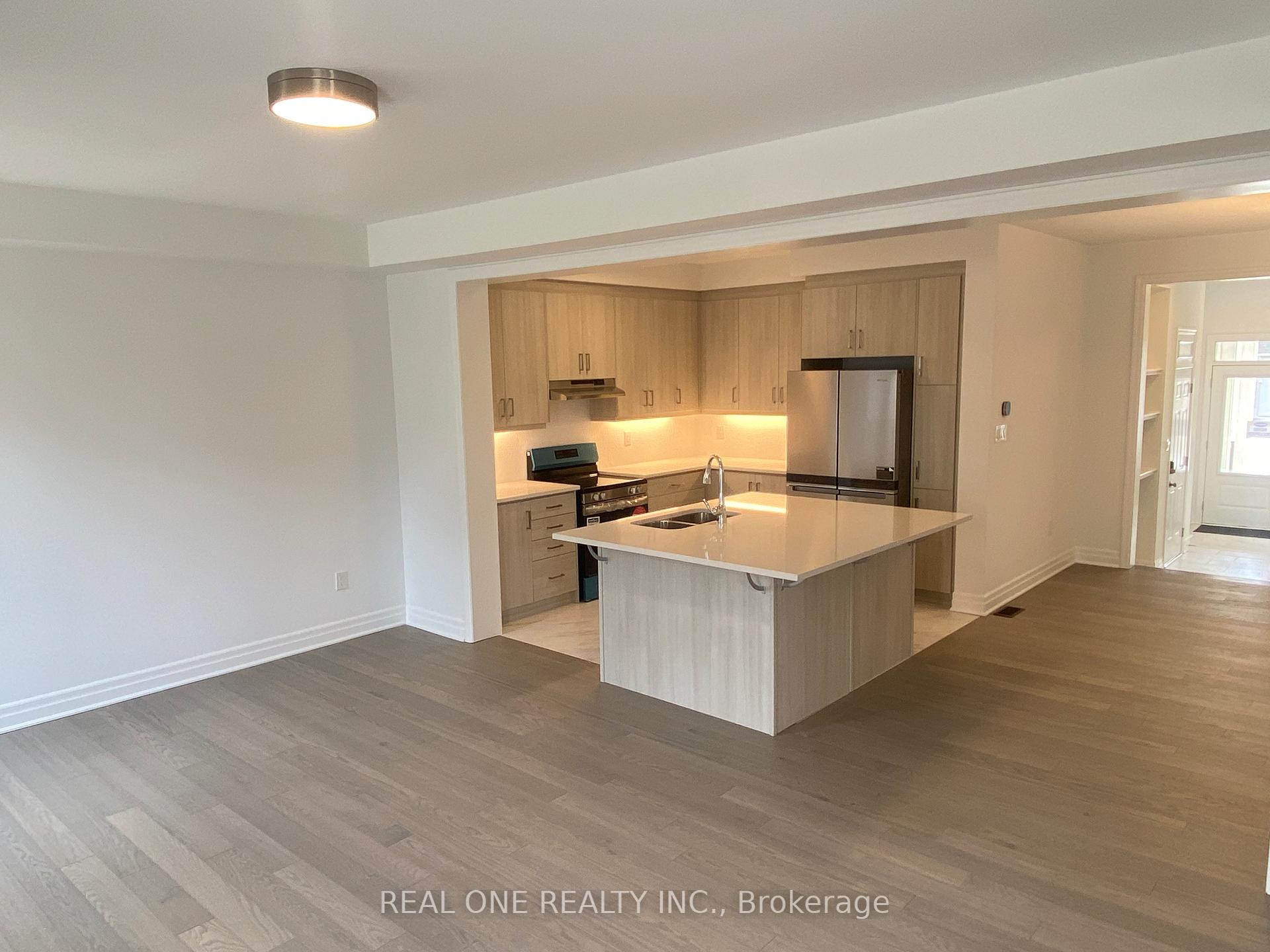 Photo 9 of 42 misthollow Crescent, Markham, Rural Markham — HOMEH