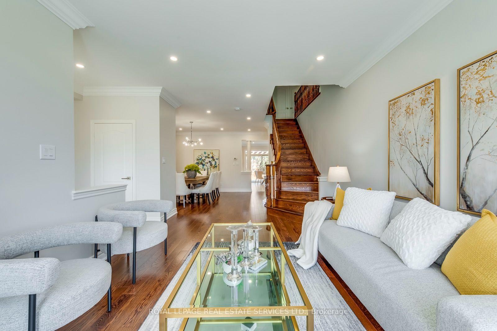 Photo 9 of 303 Burloak Drive, Oakville, Bronte — HOMEH