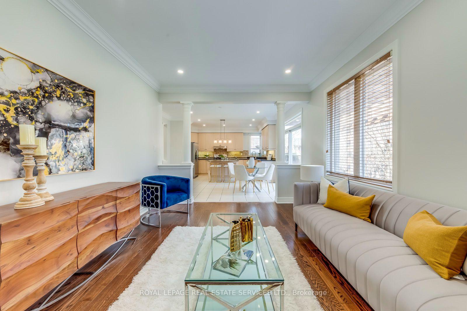 Photo 17 of 303 Burloak Drive, Oakville, Bronte — HOMEH