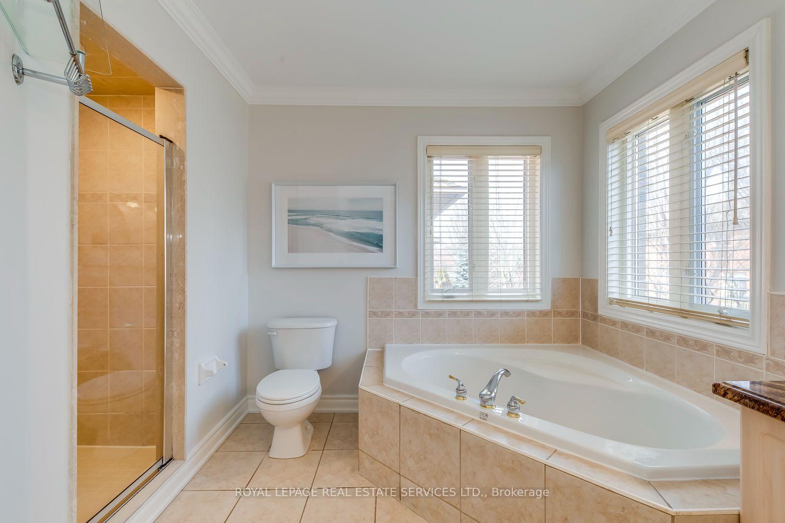 Photo 36 of 303 Burloak Drive, Oakville, Bronte — HOMEH