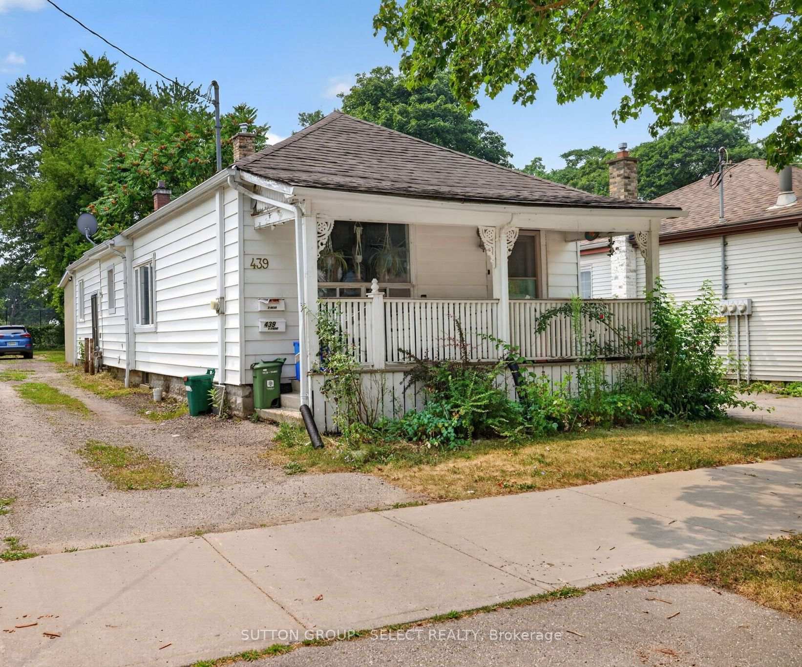 Photo 2 of 439 South Street, London, East K — HOMEH