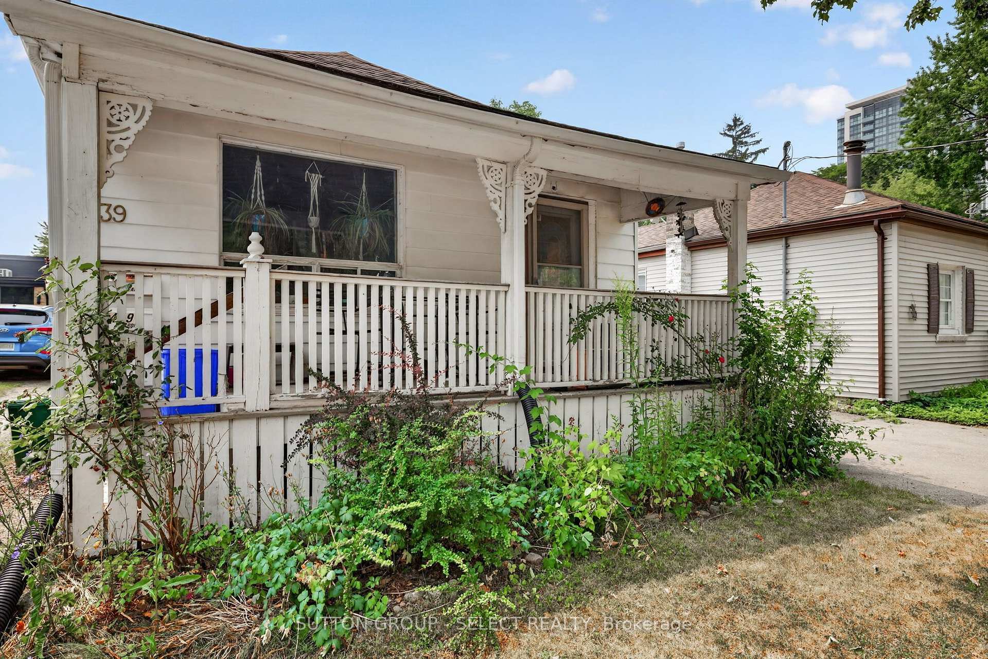 Photo 3 of 439 South Street, London, East K — HOMEH