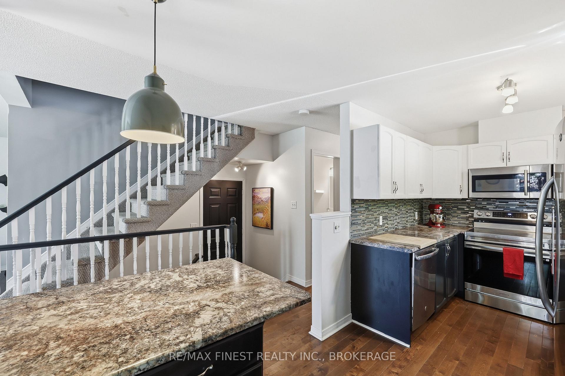 Photo 10 of 416 Fieldstone Drive, Kingston, Kingston East (Incl Barret Crt) — HOMEH