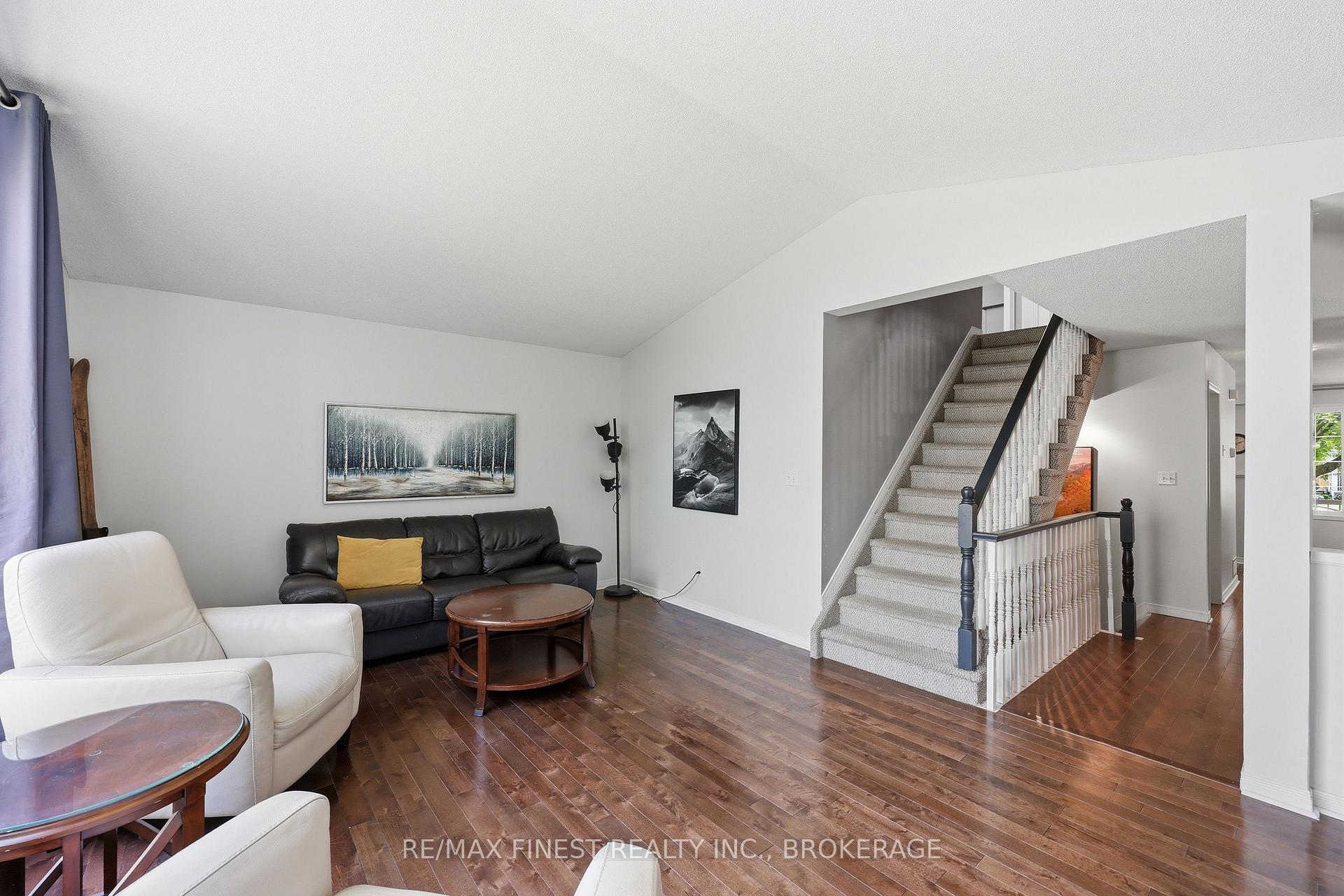 Photo 15 of 416 Fieldstone Drive, Kingston, Kingston East (Incl Barret Crt) — HOMEH