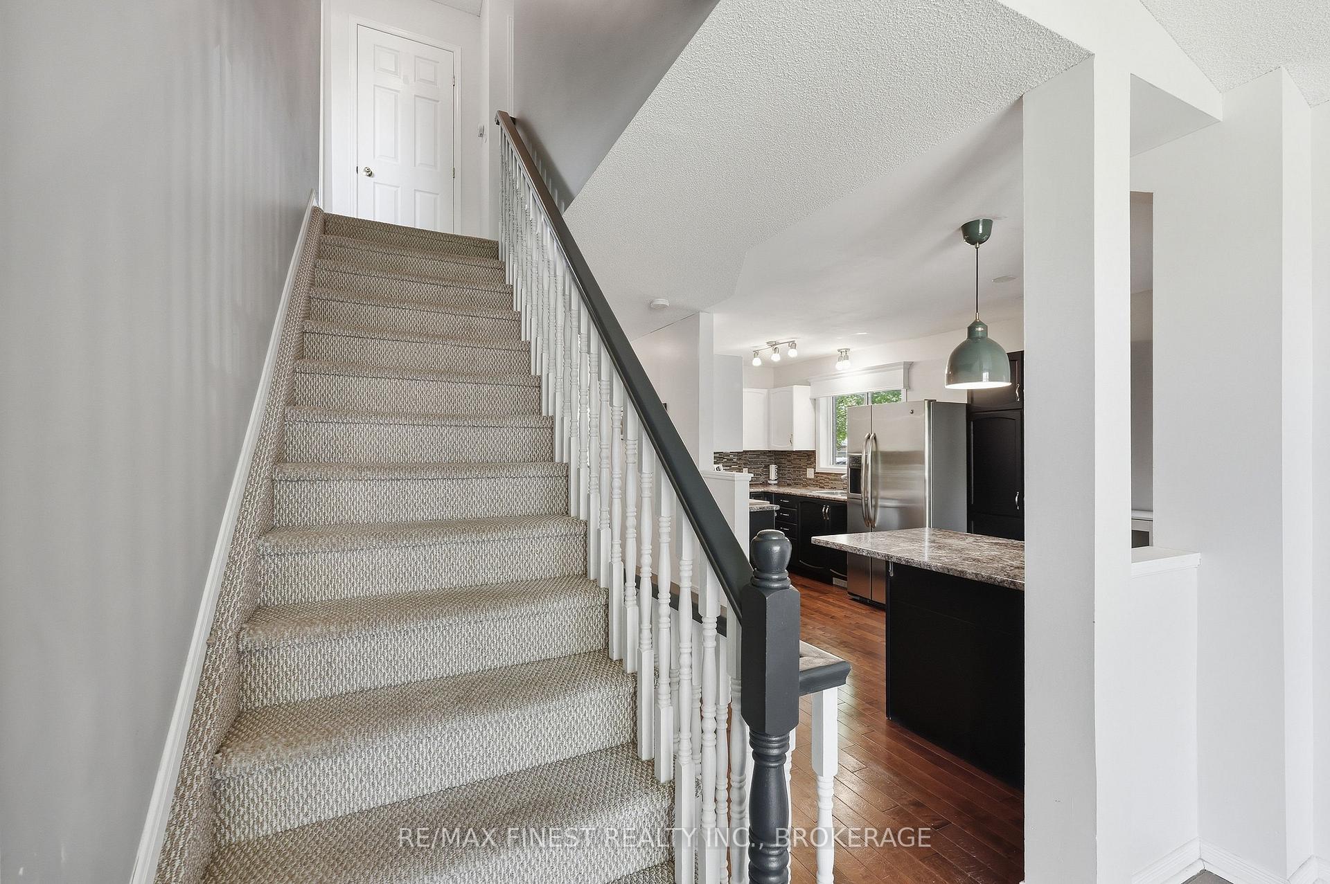 Photo 17 of 416 Fieldstone Drive, Kingston, Kingston East (Incl Barret Crt) — HOMEH
