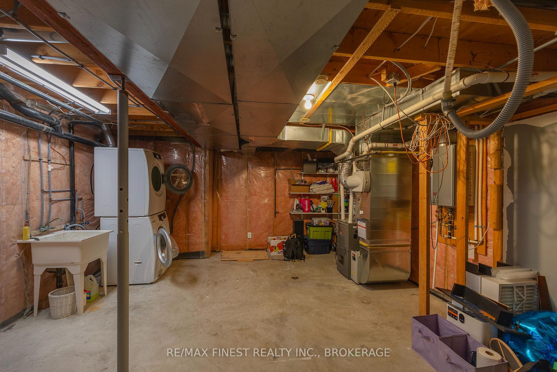Photo 33 of 416 Fieldstone Drive, Kingston, Kingston East (Incl Barret Crt) — HOMEH