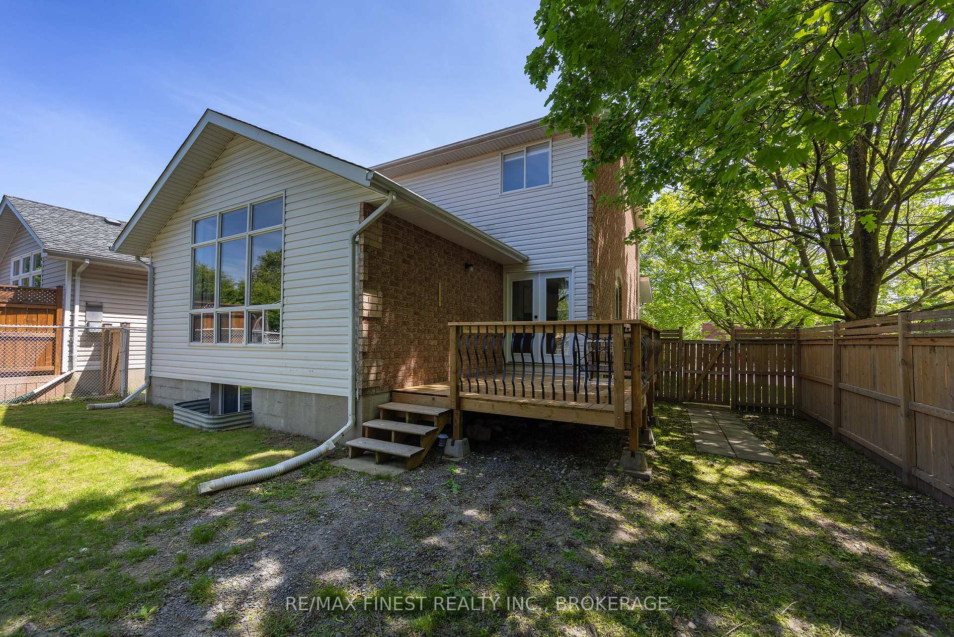 Photo 39 of 416 Fieldstone Drive, Kingston, Kingston East (Incl Barret Crt) — HOMEH