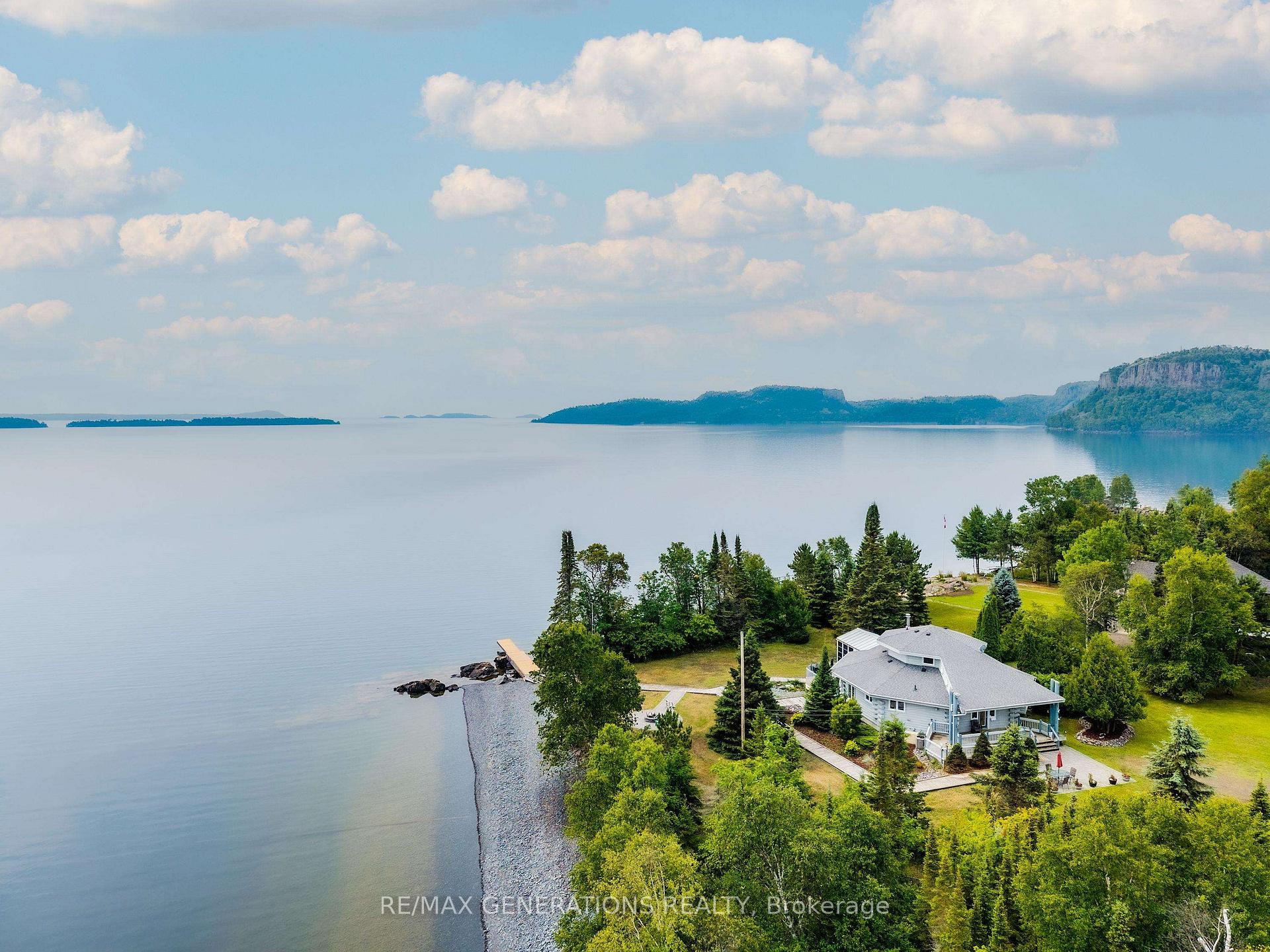 Photo 18 of 106 Island Avenue, Neebing, Blake — HOMEH