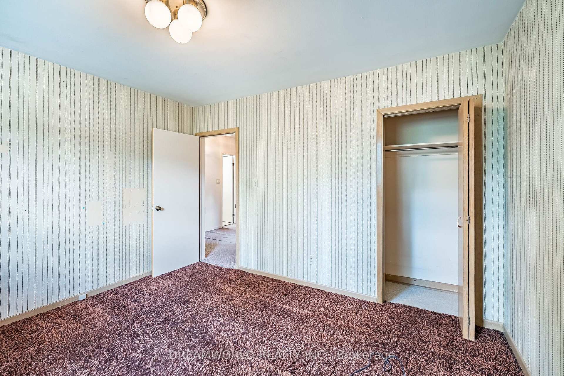 Photo 26 of 199 Grandravine Drive, North York, York University Heights — HOMEH