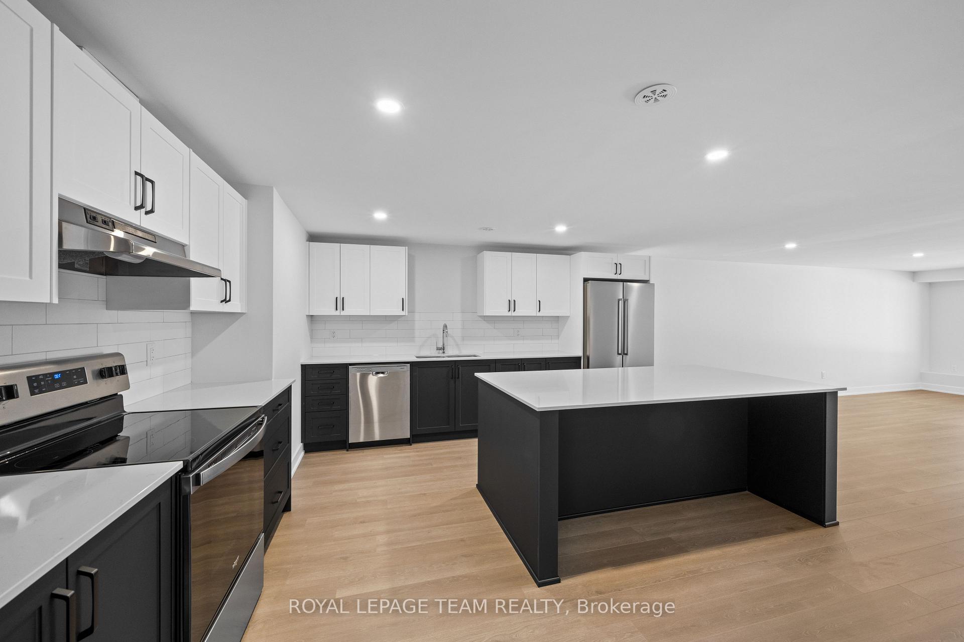 Photo 7 of Unit 2, 1124 Moore Street, Brockville, Brockville — HOMEH