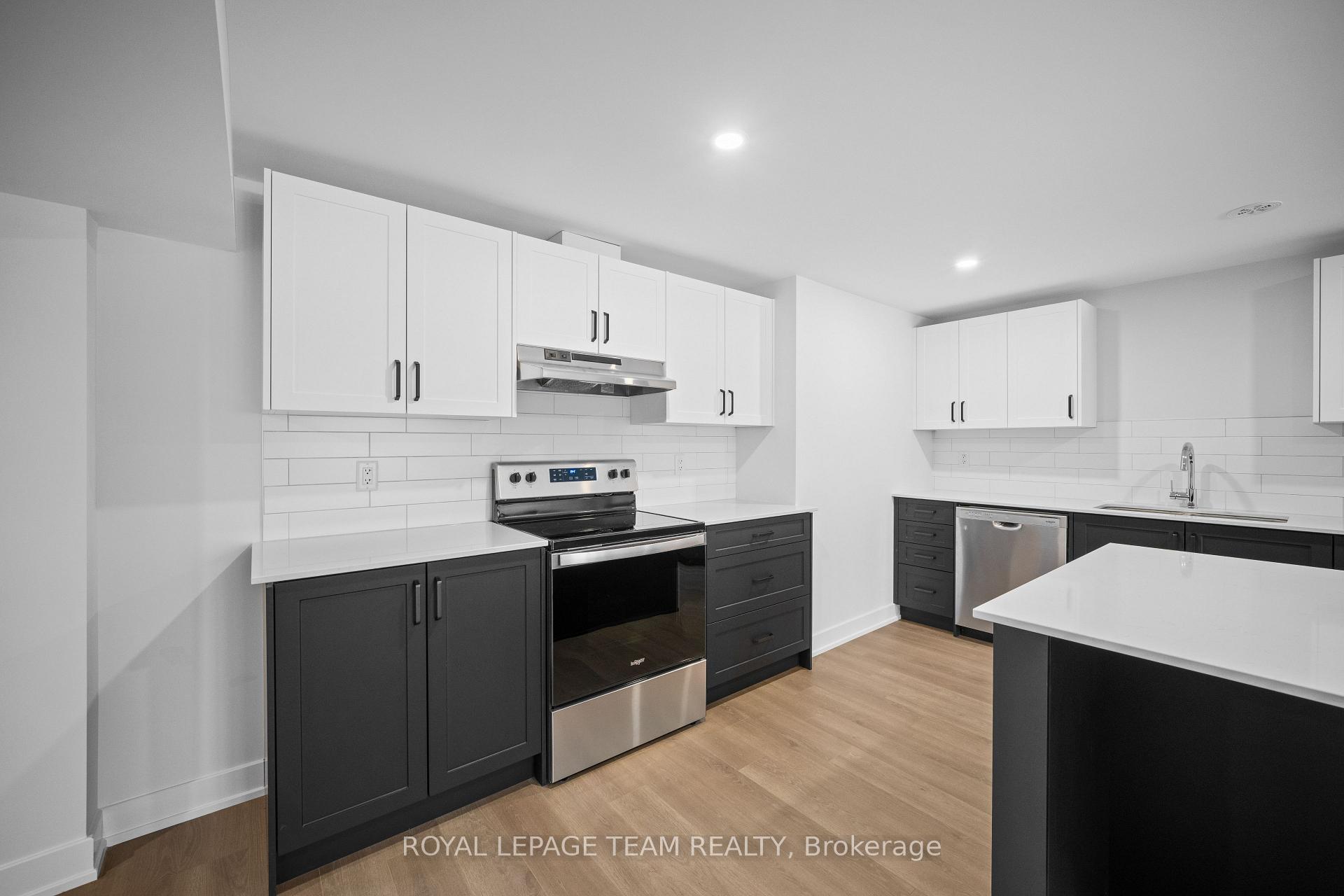 Photo 9 of Unit 2, 1124 Moore Street, Brockville, Brockville — HOMEH