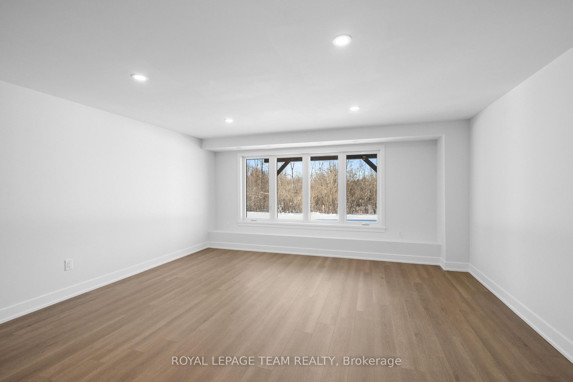 Photo 18 of Unit 2, 1124 Moore Street, Brockville, Brockville — HOMEH