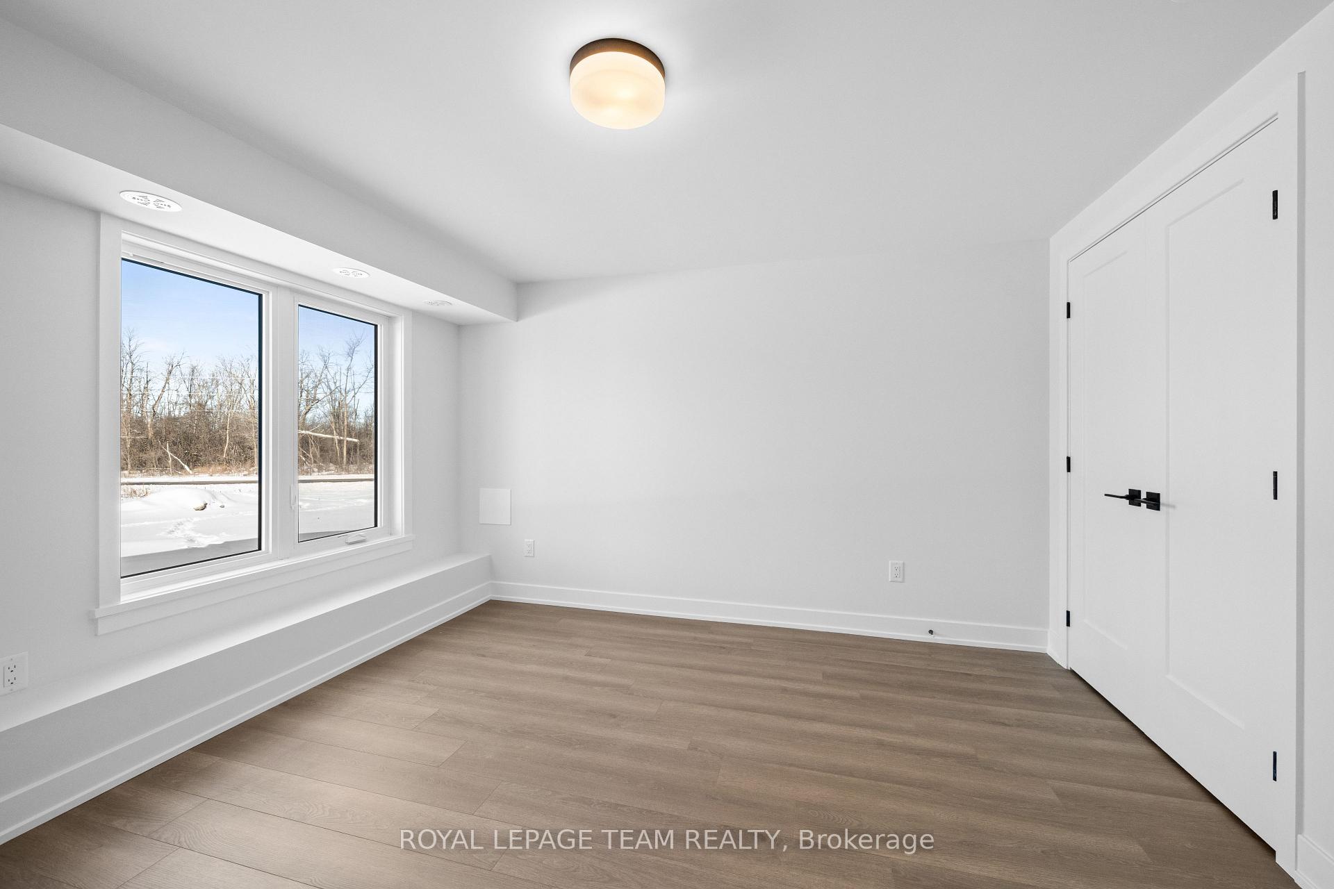 Photo 26 of Unit 2, 1124 Moore Street, Brockville, Brockville — HOMEH