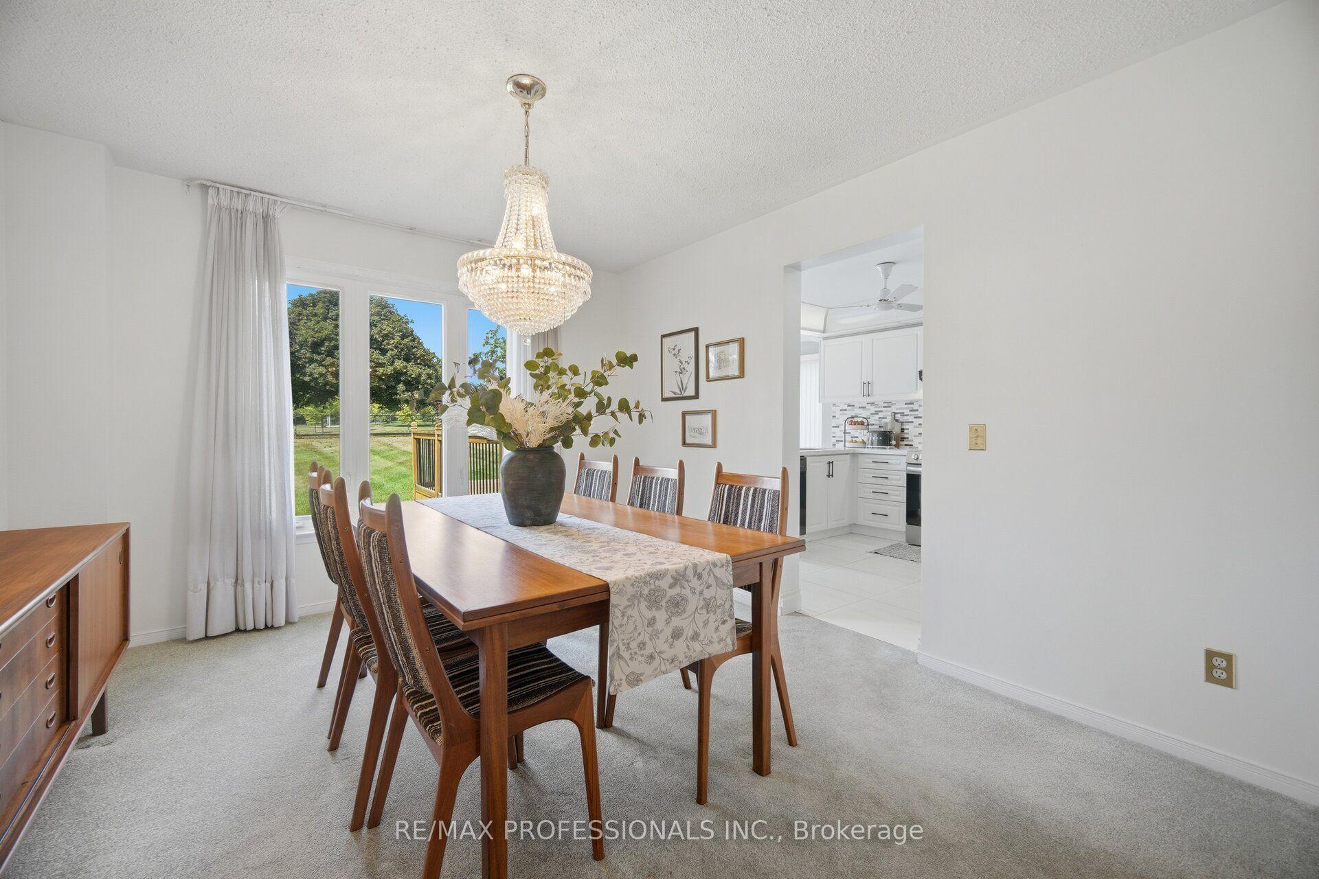 Photo 13 of 14 Laura Court, Brampton, Westgate — HOMEH