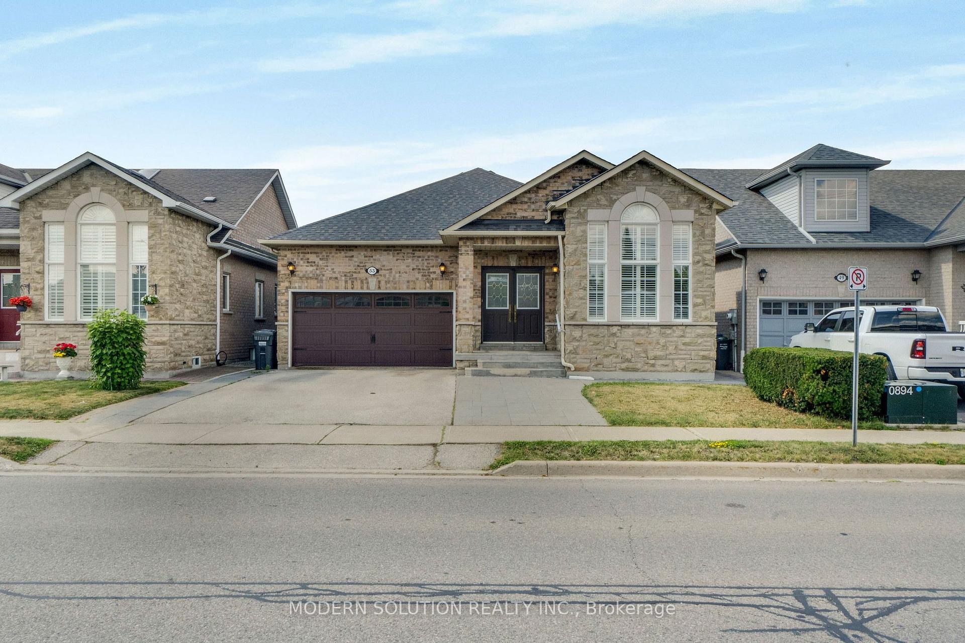 Photo of 53 Ellwood Drive W