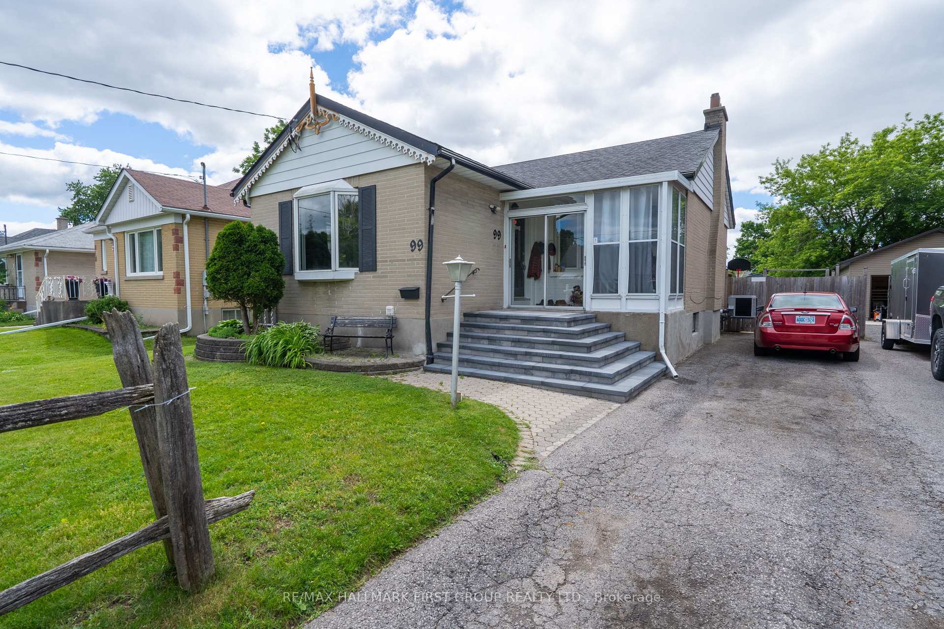 Photo 3 of 99 Pontiac Avenue, Oshawa, Centennial — HOMEH