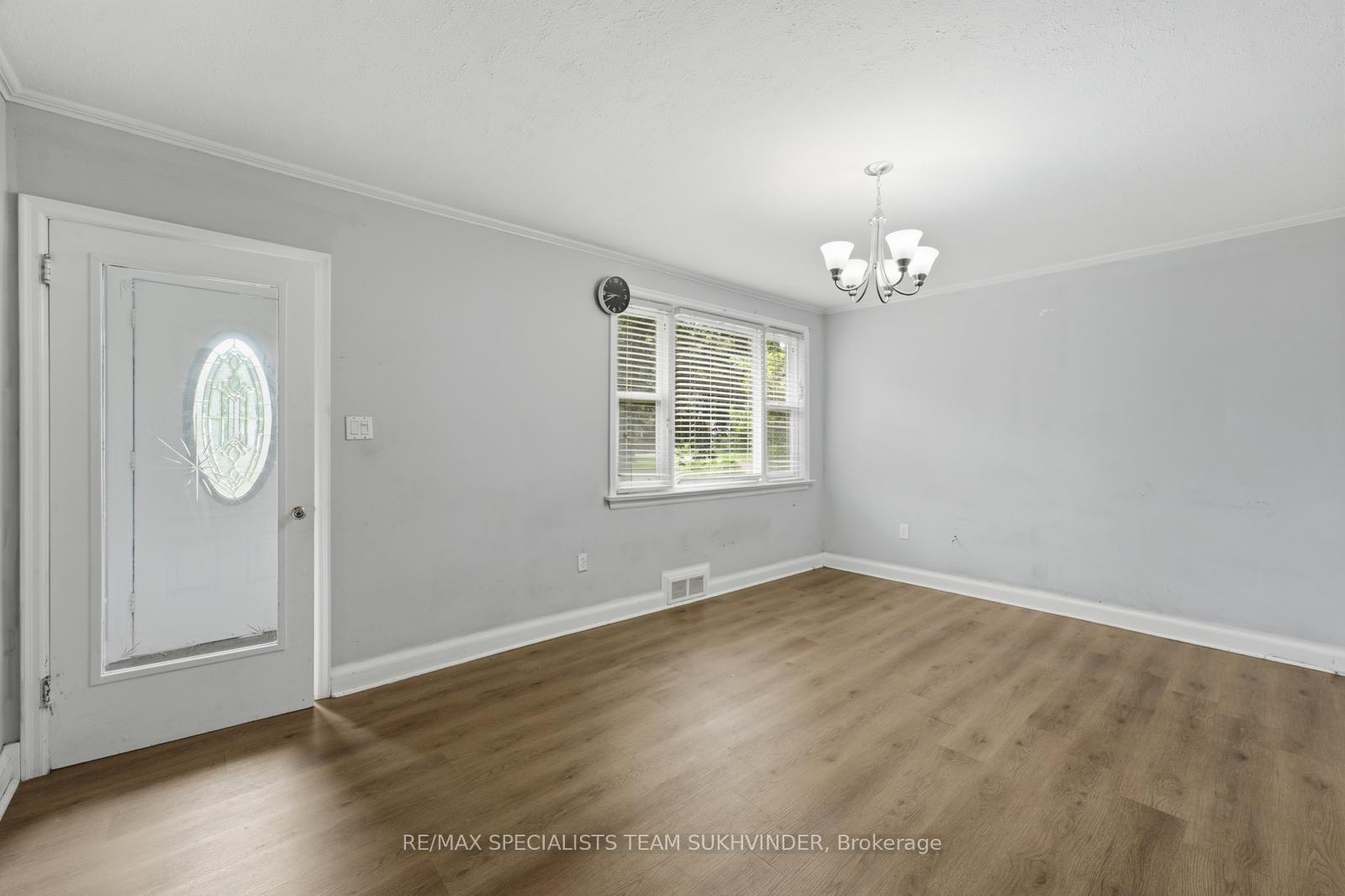 Photo 8 of 156 Mill Street, Brampton, Brampton South — HOMEH