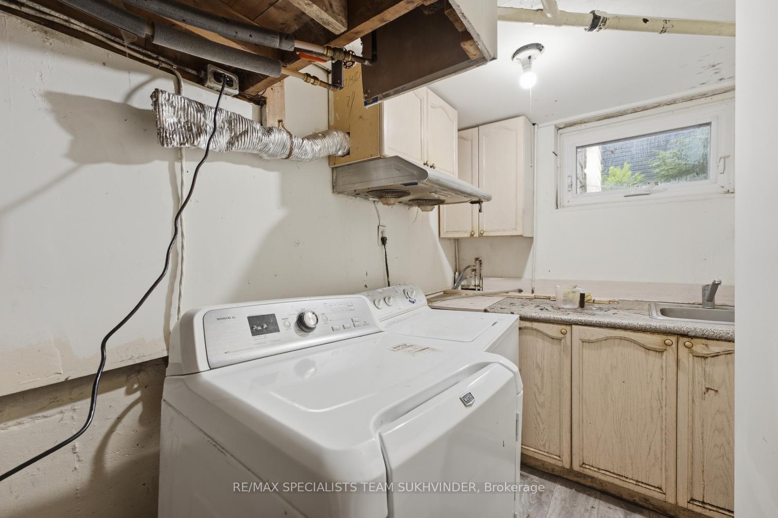 Photo 35 of 156 Mill Street, Brampton, Brampton South — HOMEH