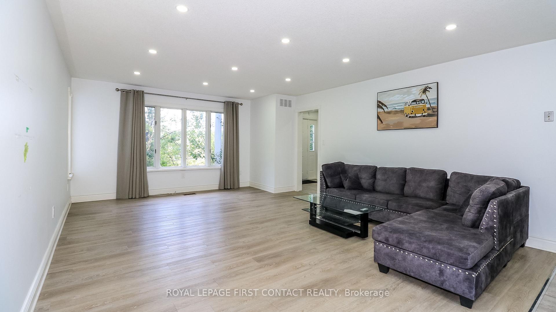 Photo 18 of 428 Beaumont Drive, Bracebridge, Muskoka (N) — HOMEH