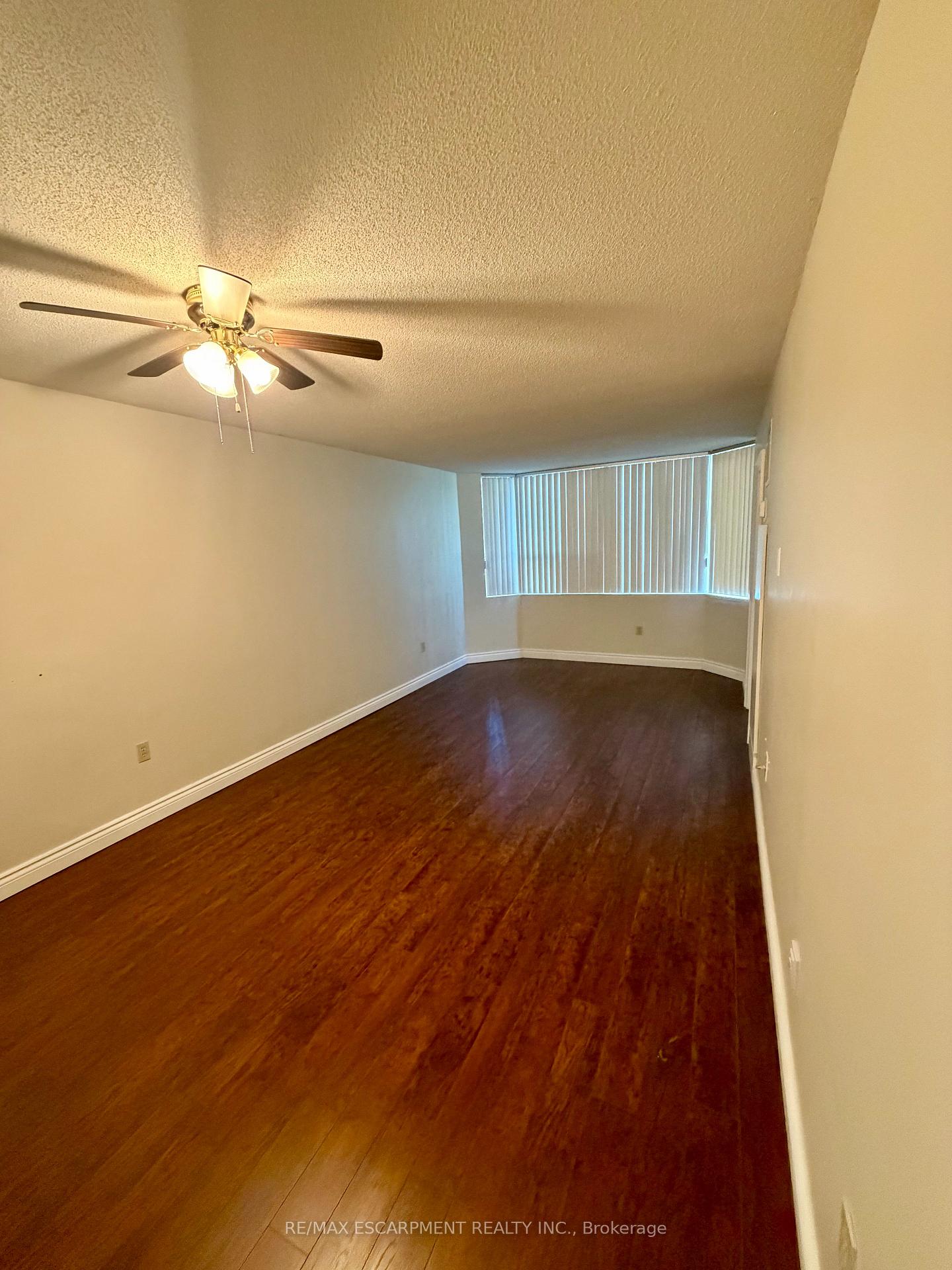 Photo 10 of Unit 103, 1270 Maple Crossing Boulevard E, Burlington, Brant — HOMEH