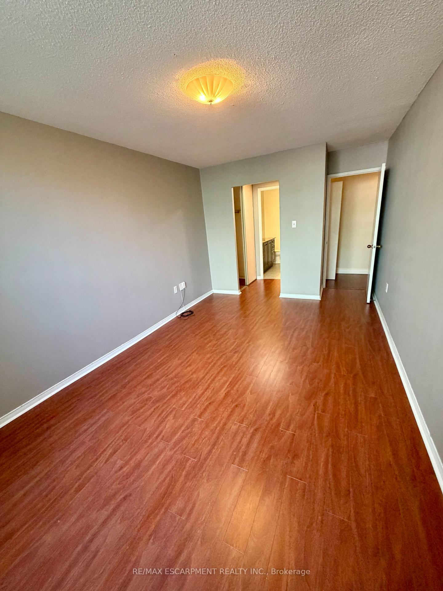 Photo 14 of Unit 103, 1270 Maple Crossing Boulevard E, Burlington, Brant — HOMEH