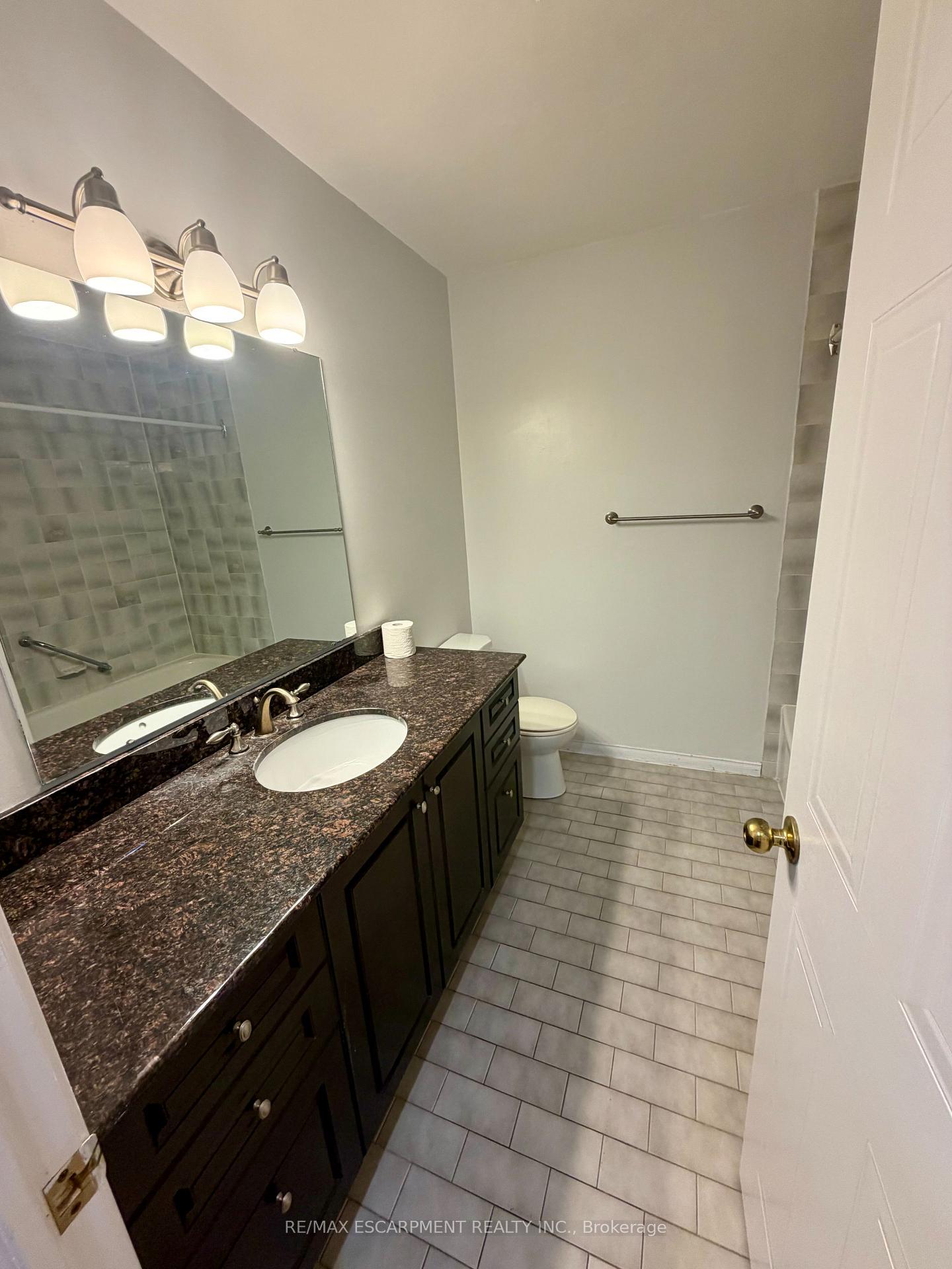 Photo 19 of Unit 103, 1270 Maple Crossing Boulevard E, Burlington, Brant — HOMEH