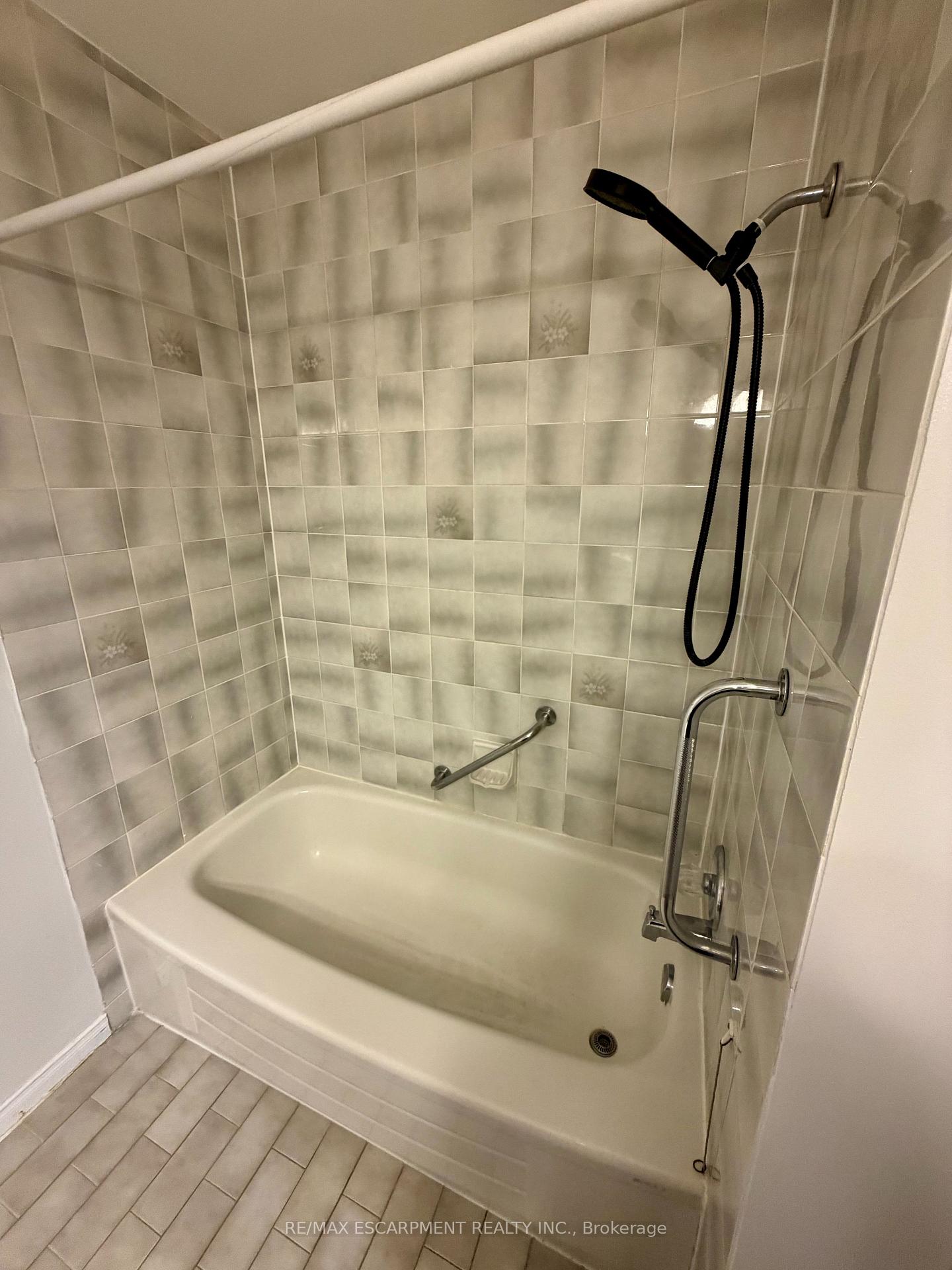 Photo 20 of Unit 103, 1270 Maple Crossing Boulevard E, Burlington, Brant — HOMEH