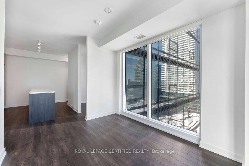 Photo 15 of Unit 1706, 89 Church Street, Toronto, Church-Yonge Corridor — HOMEH