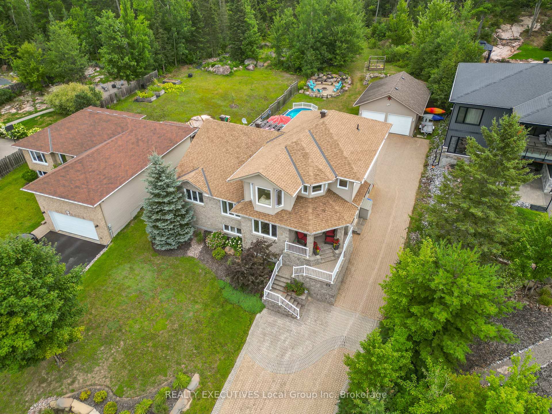 Photo 3 of 124 Fairway Drive, Callander — HOMEH