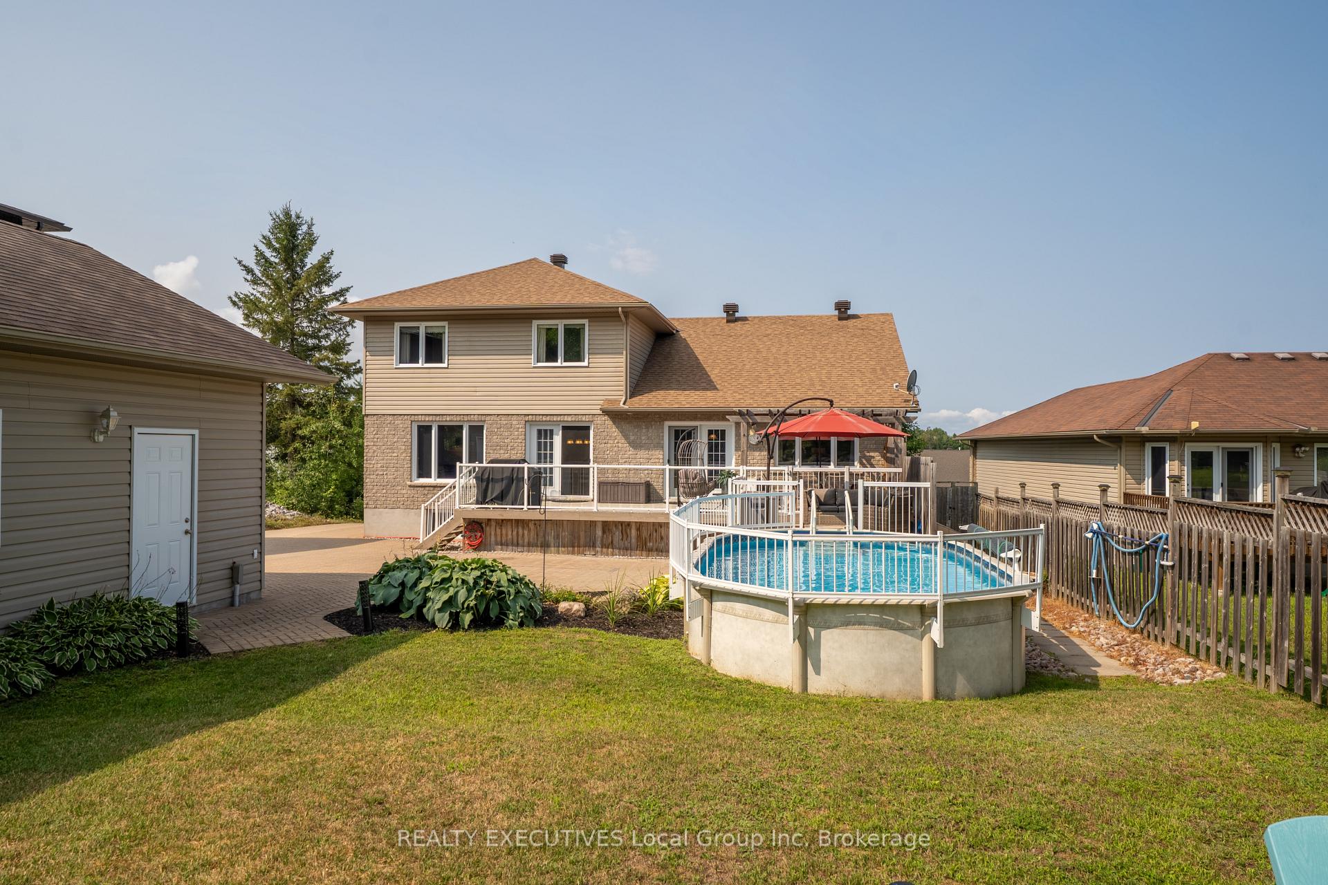 Photo 4 of 124 Fairway Drive, Callander — HOMEH