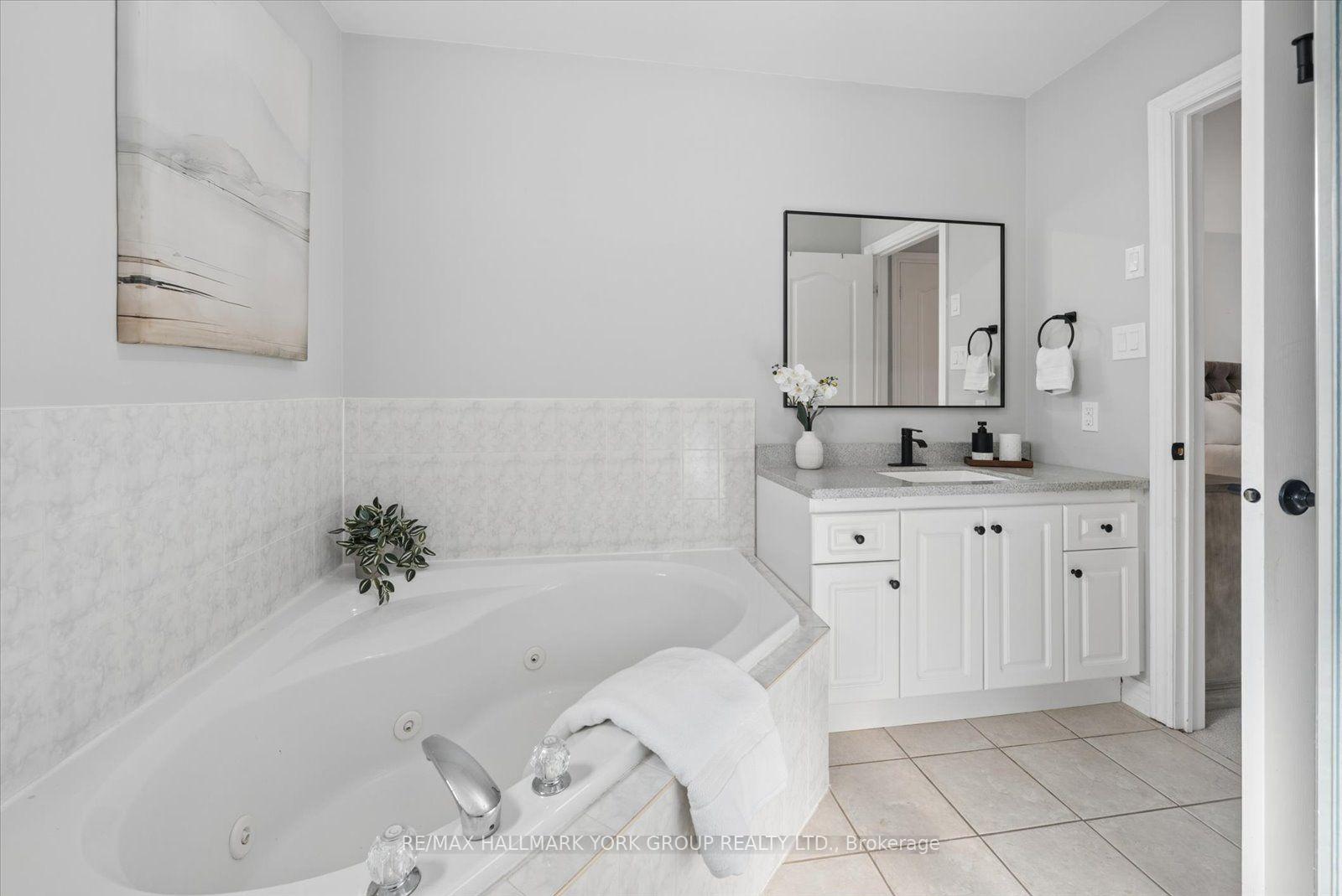 Photo 28 of 116 Fairwood Drive, Georgina, Keswick South — HOMEH