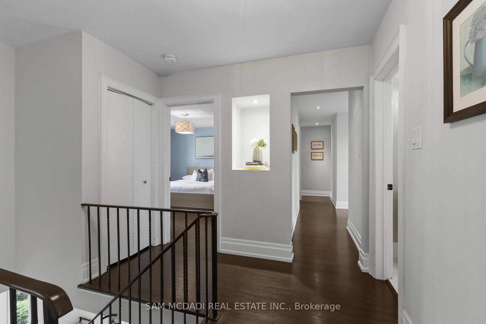 Photo 15 of 1449 Truscott Drive, Mississauga, Lorne Park — HOMEH