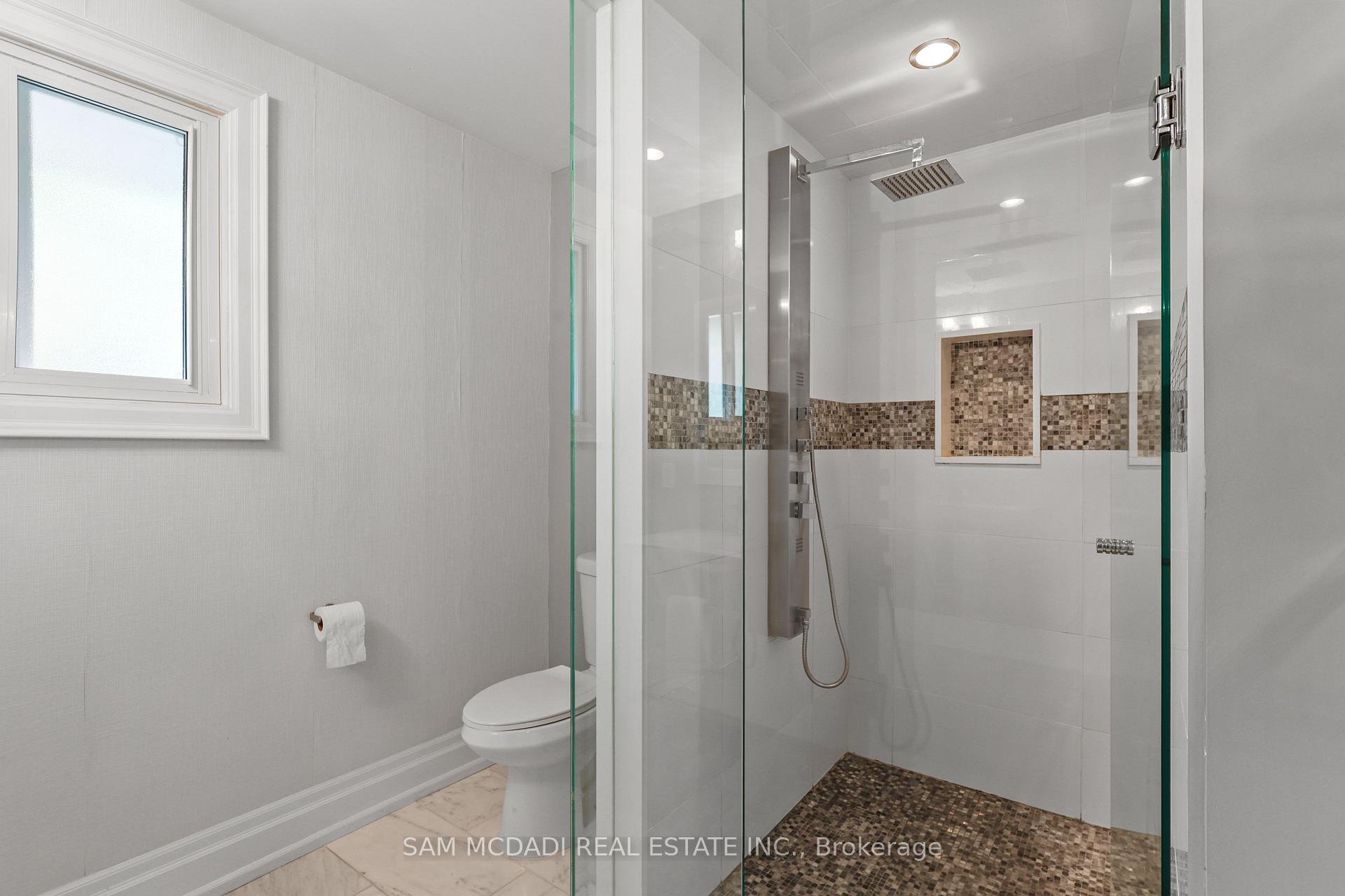 Photo 26 of 1449 Truscott Drive, Mississauga, Lorne Park — HOMEH