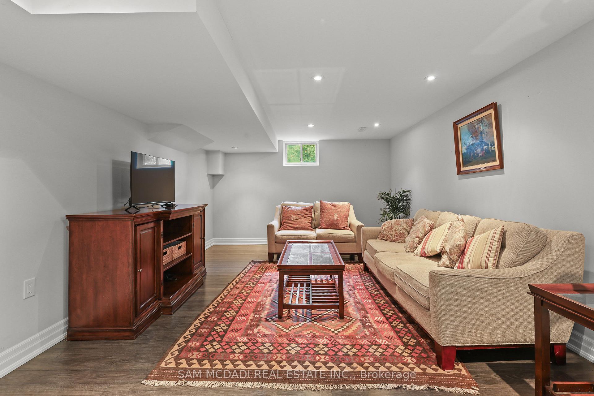 Photo 31 of 1449 Truscott Drive, Mississauga, Lorne Park — HOMEH