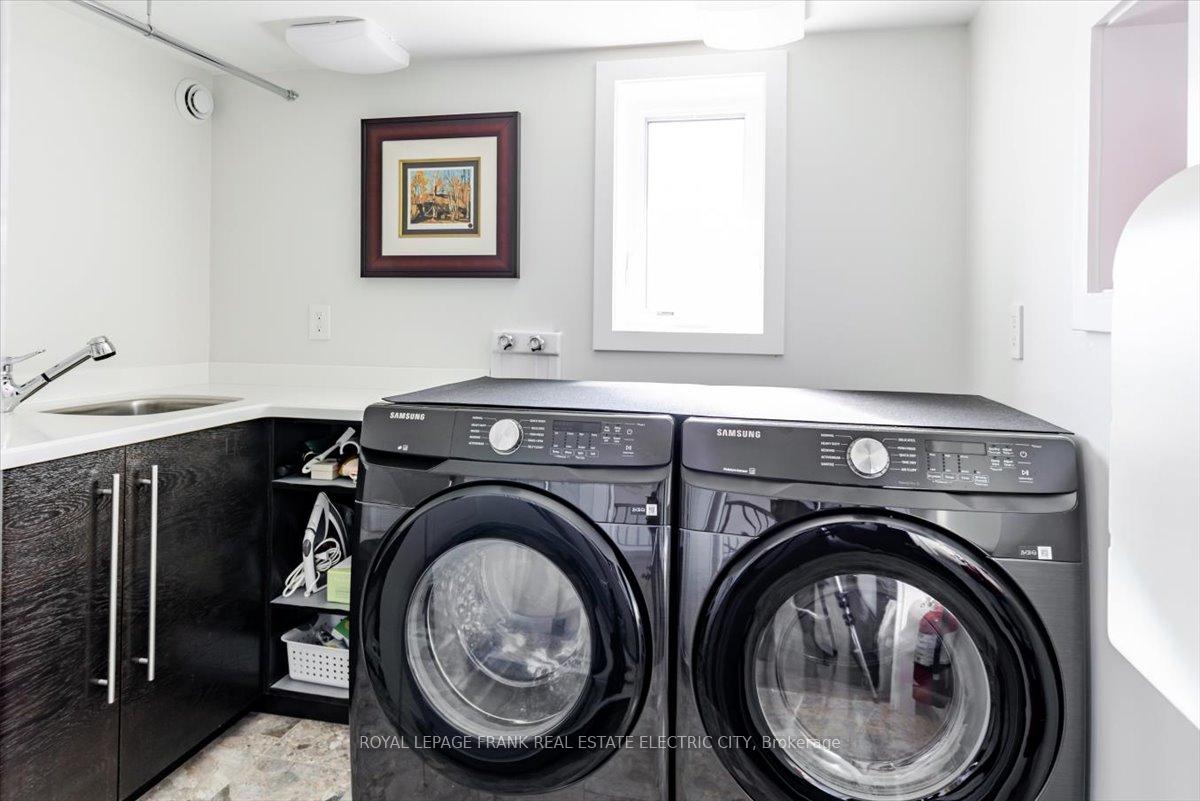 Photo 27 of 509 Homewood Avenue, Peterborough, Town Ward 3 — HOMEH