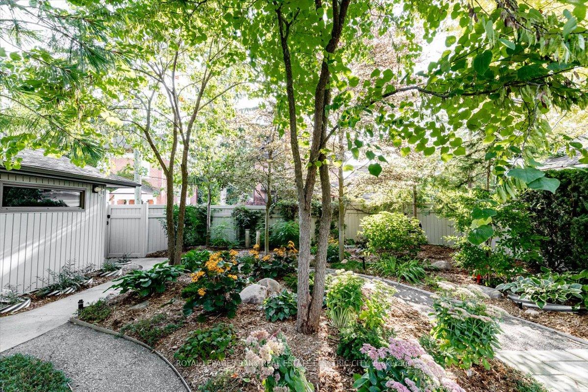 Photo 47 of 509 Homewood Avenue, Peterborough, Town Ward 3 — HOMEH