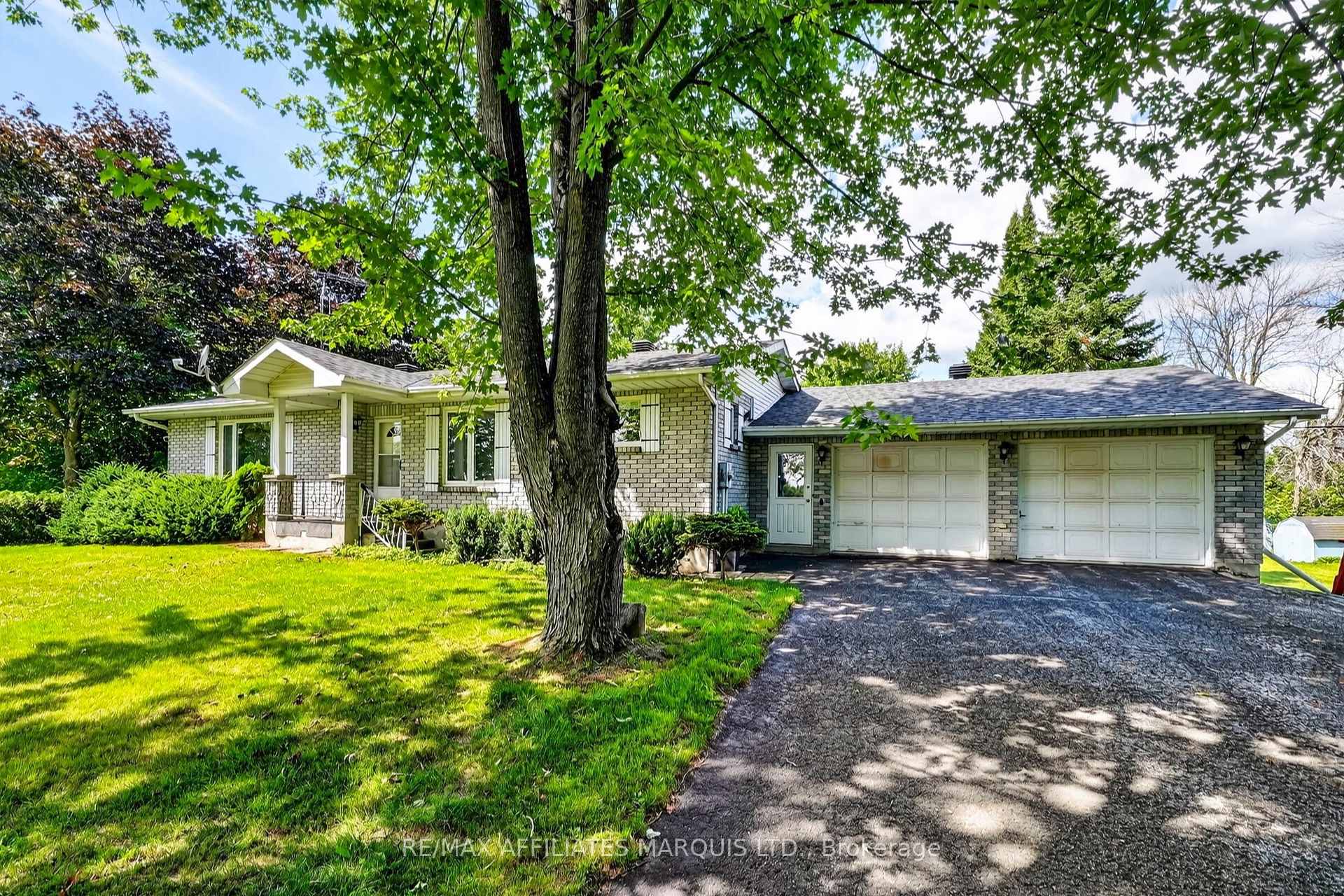 Photo 2 of 19485 Glen Road, South Glengarry, South Glengarry (Charlottenburgh) Twp — HOMEH