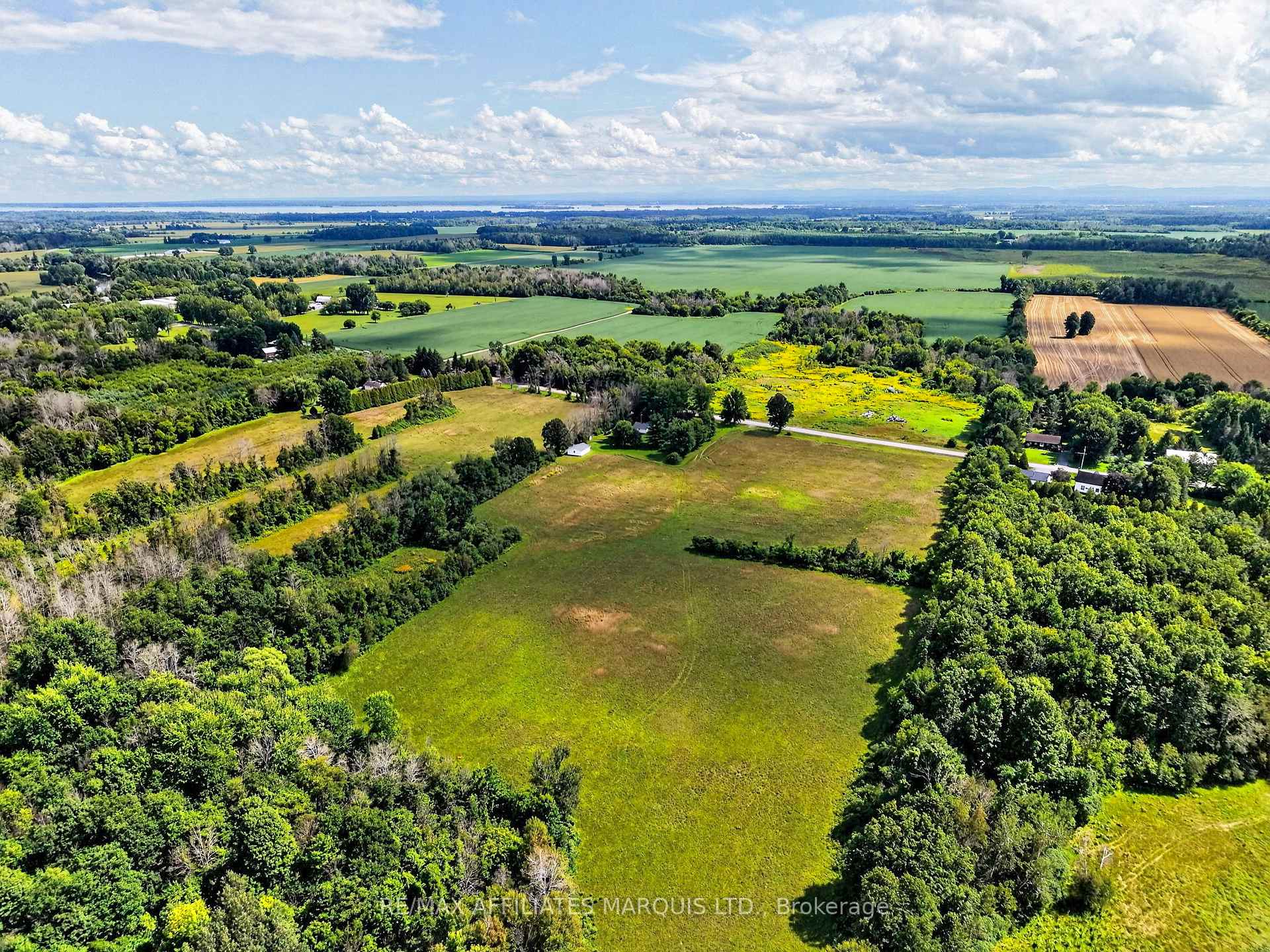 Photo 12 of 19485 Glen Road, South Glengarry, South Glengarry (Charlottenburgh) Twp — HOMEH