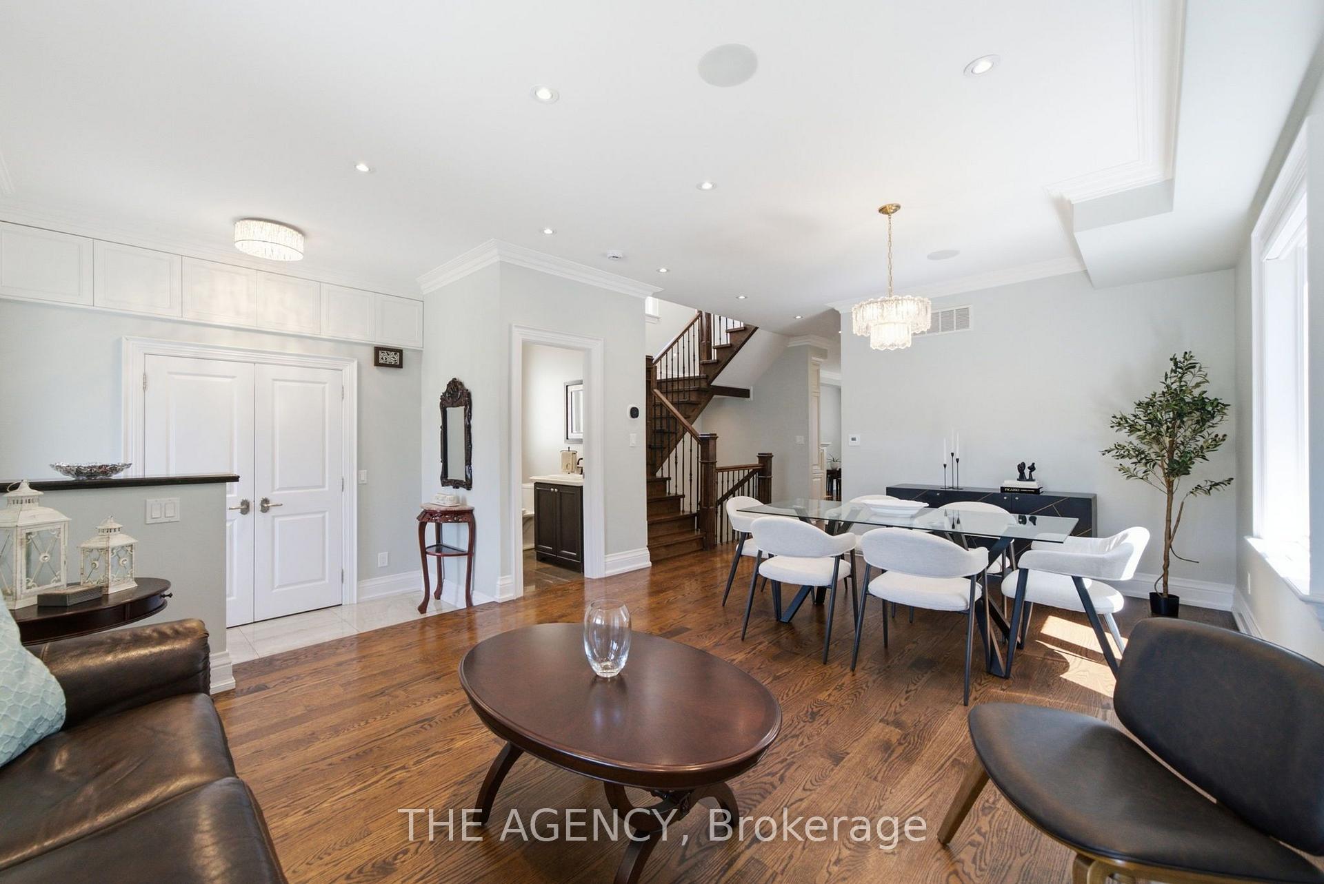 Photo 6 of 11 Northbrook Road, Toronto, East York — HOMEH