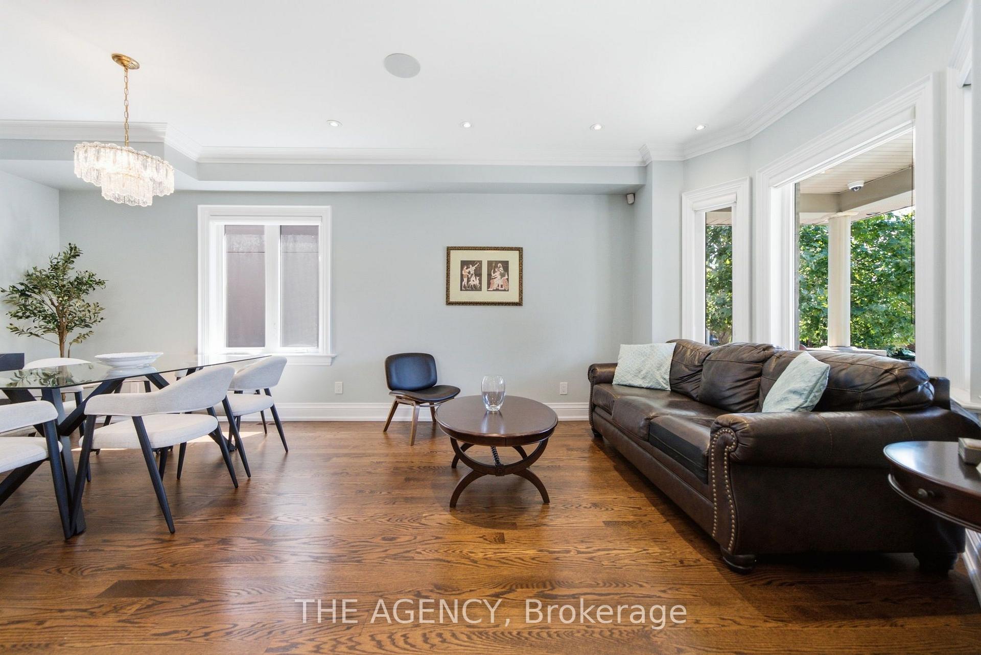Photo 5 of 11 Northbrook Road, Toronto, East York — HOMEH