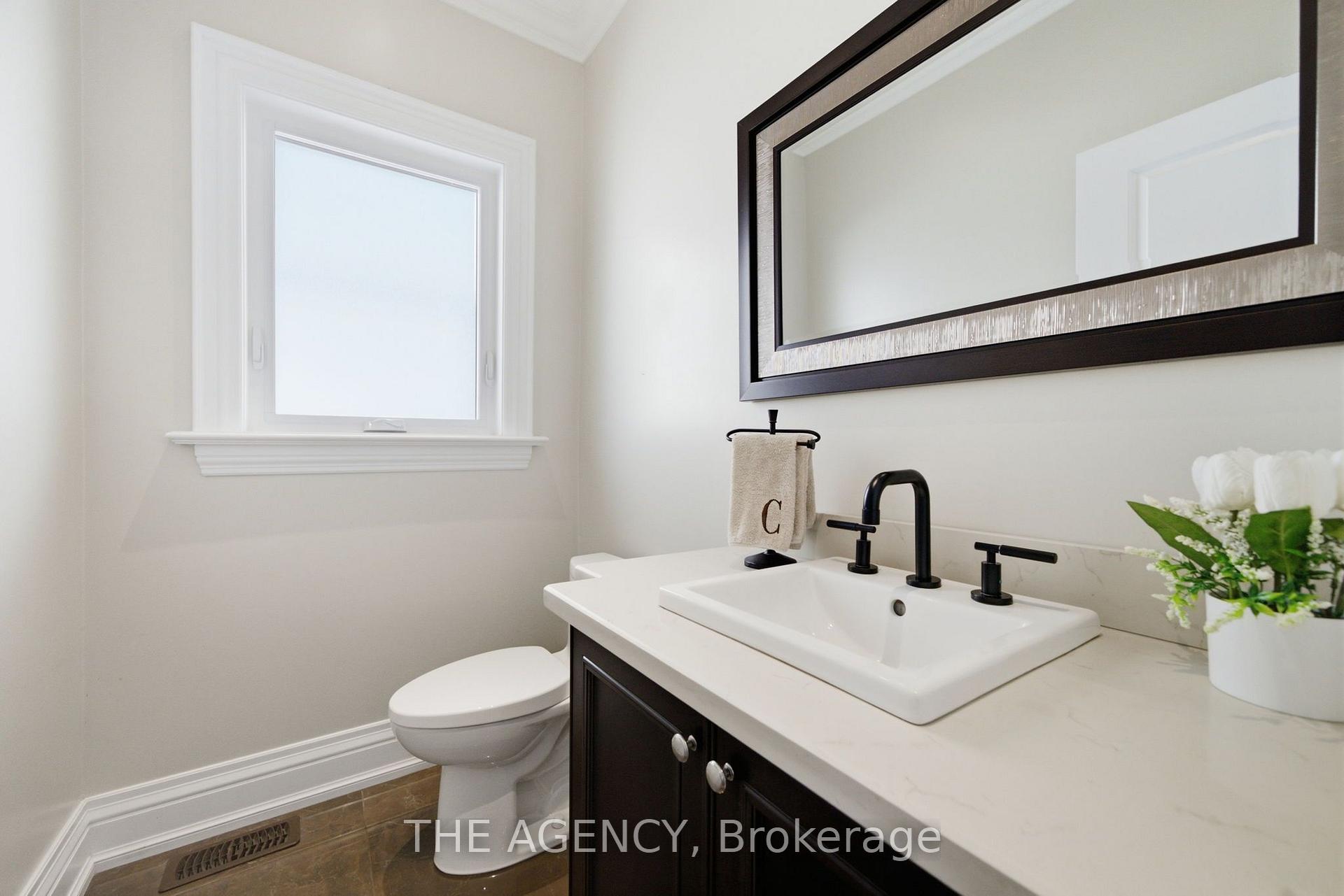 Photo 7 of 11 Northbrook Road, Toronto, East York — HOMEH
