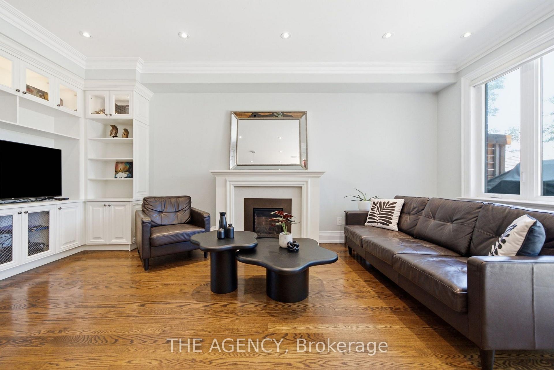Photo 12 of 11 Northbrook Road, Toronto, East York — HOMEH