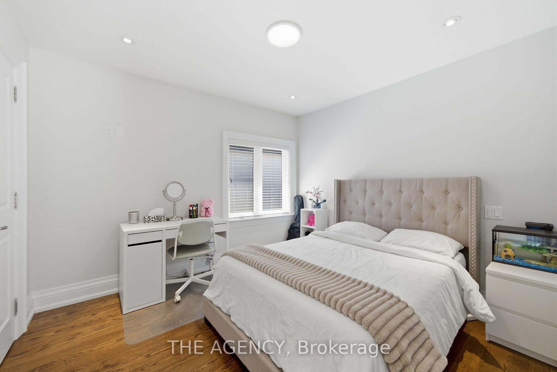 Photo 19 of 11 Northbrook Road, Toronto, East York — HOMEH