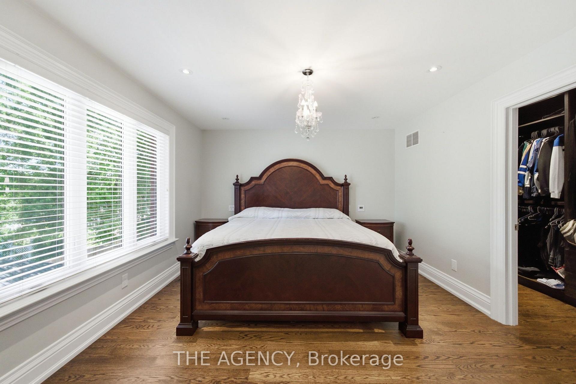 Photo 25 of 11 Northbrook Road, Toronto, East York — HOMEH