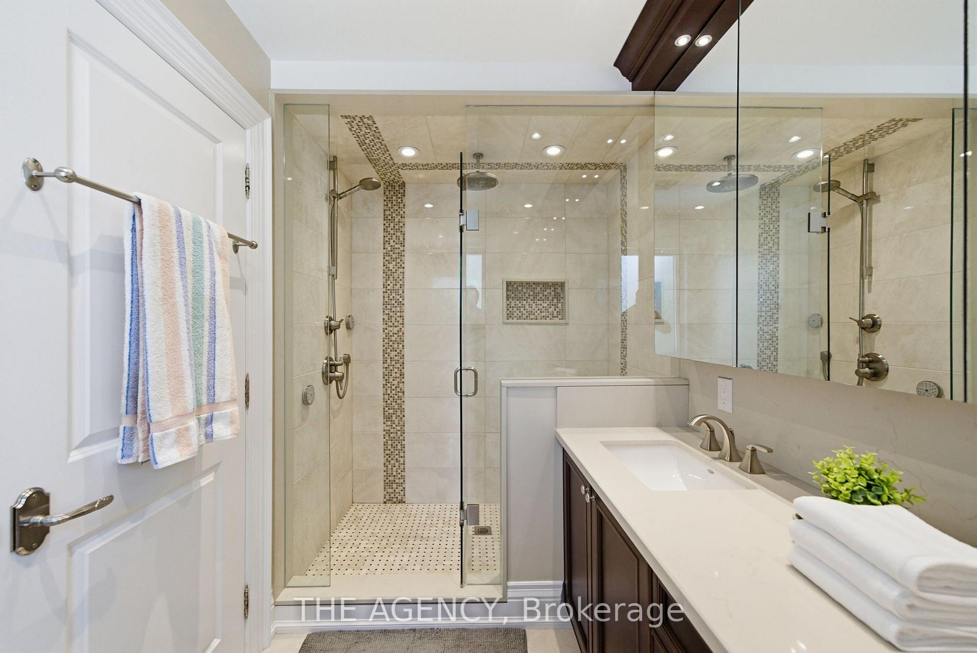 Photo 28 of 11 Northbrook Road, Toronto, East York — HOMEH